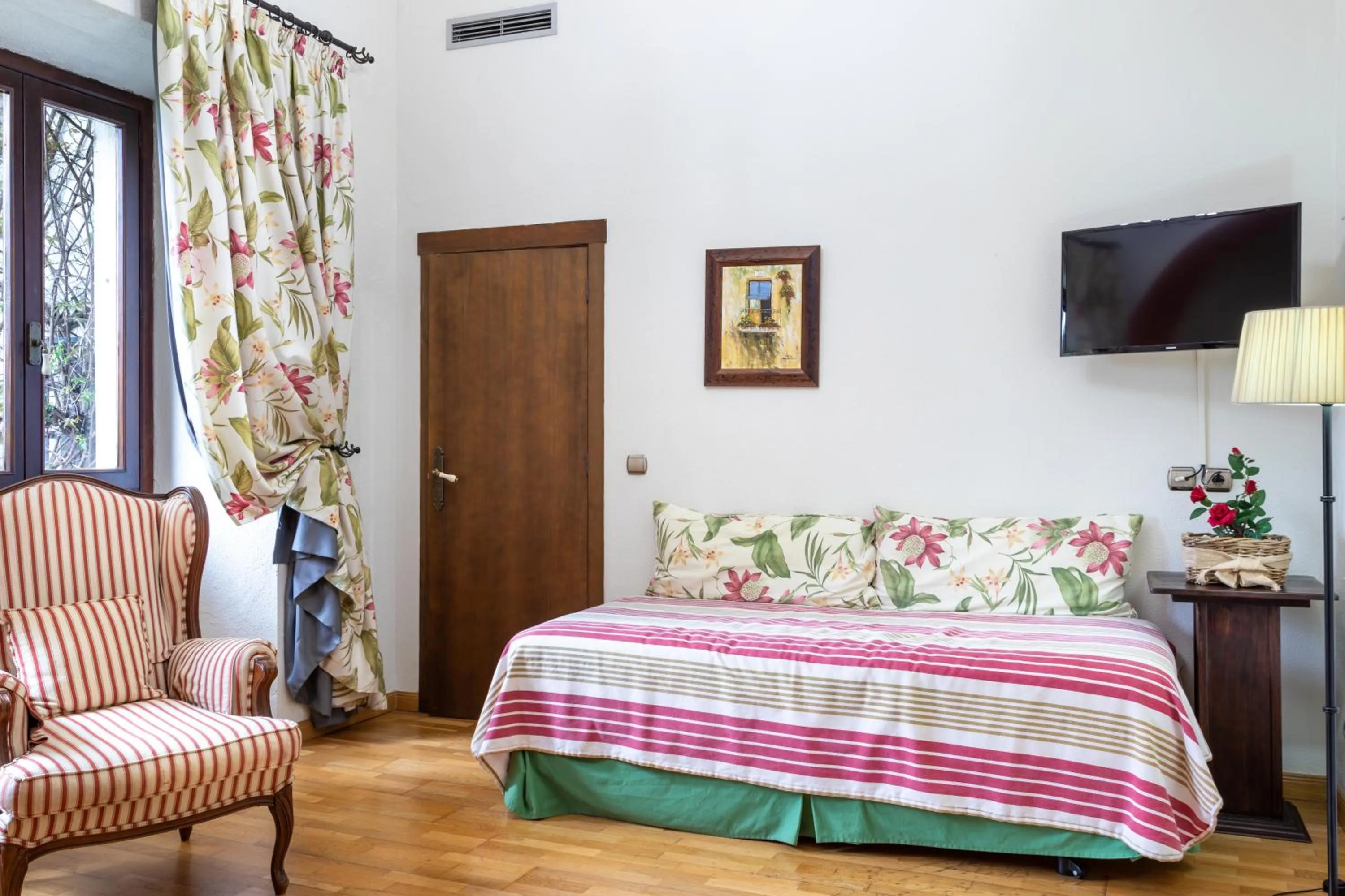 Photo of the whole room, Bed in Hotel Sao Joao De Deus by RIDAN Hotels