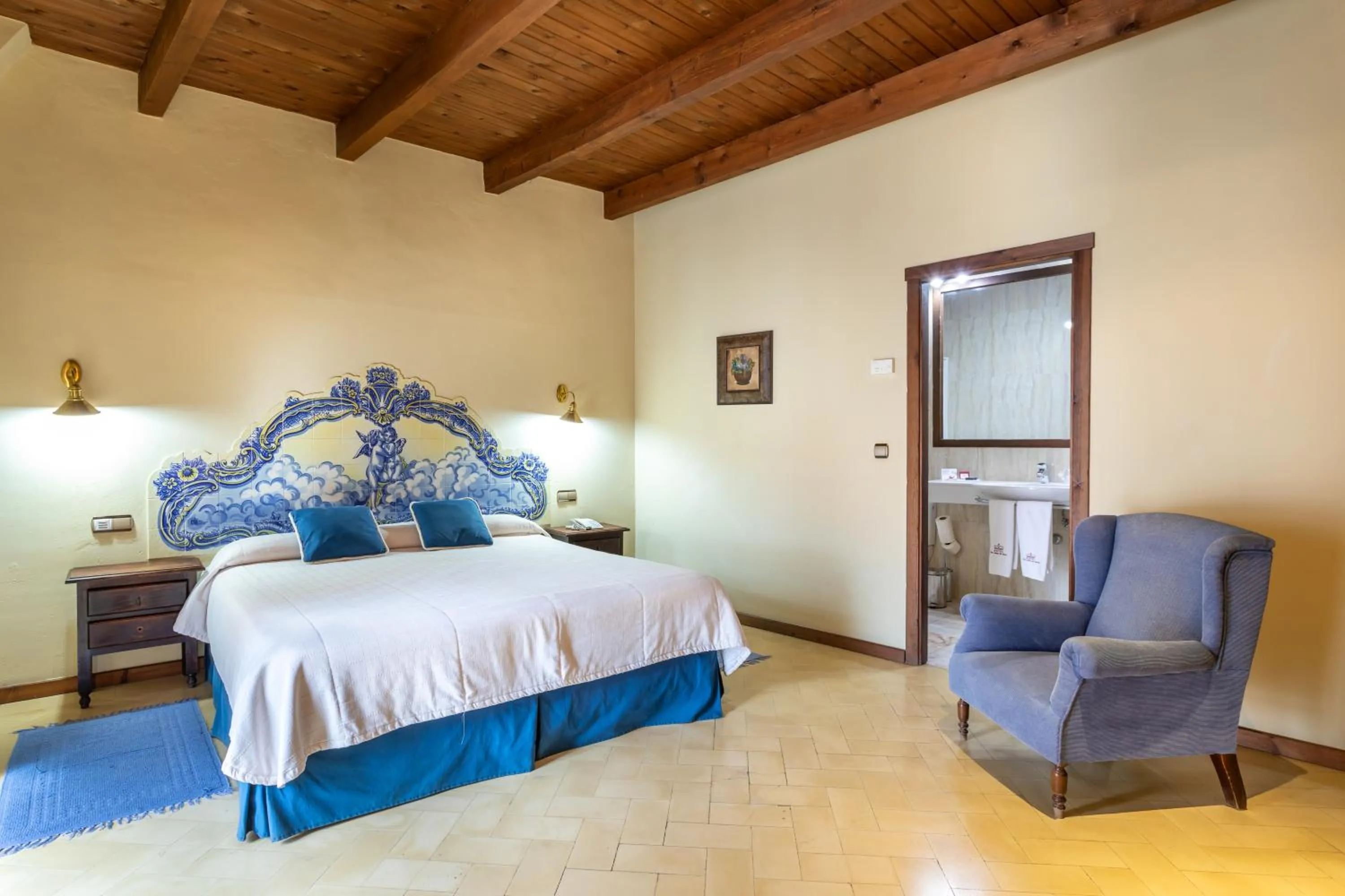 Bedroom, Bed in Hotel Sao Joao De Deus by RIDAN Hotels