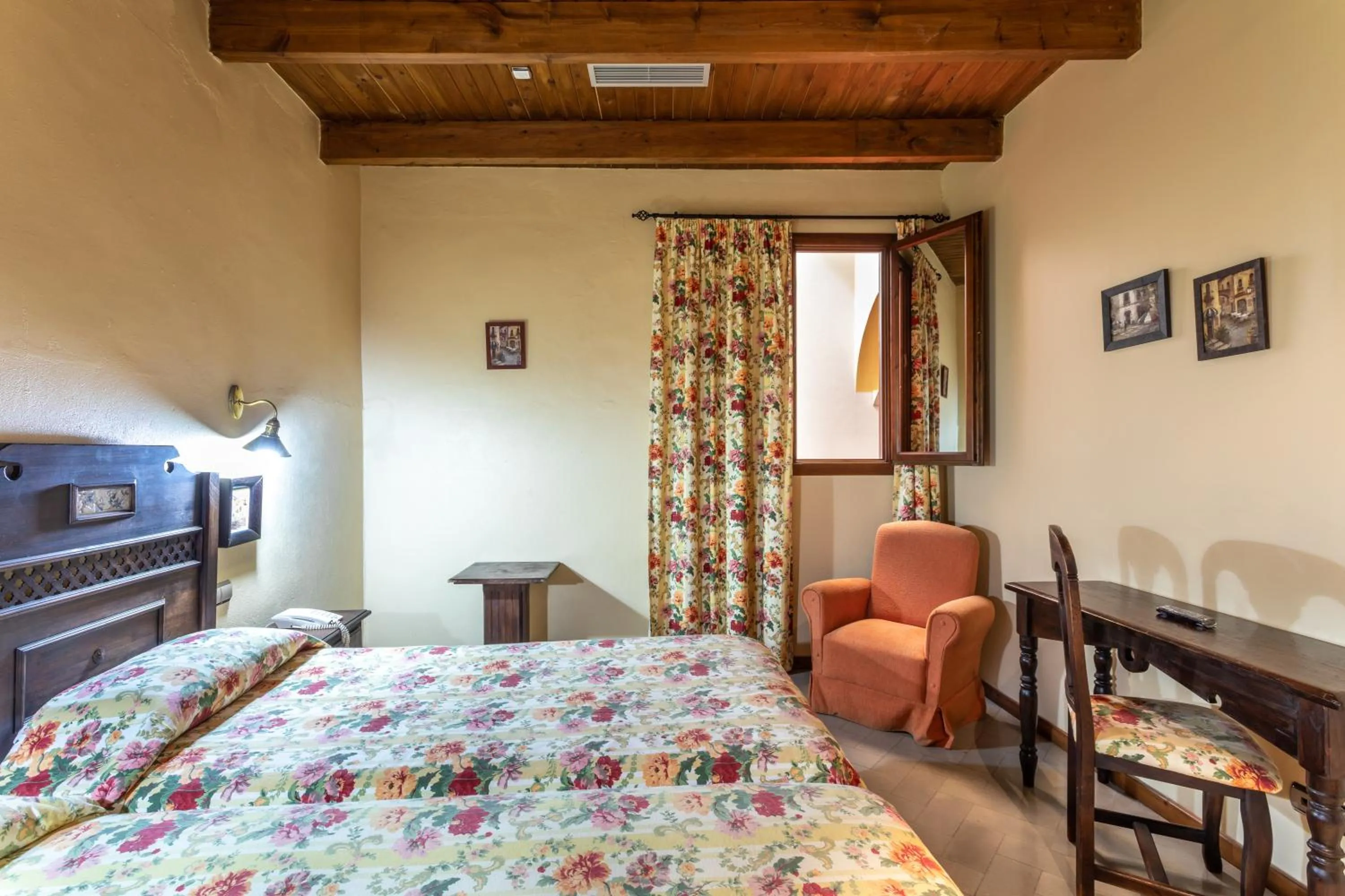 Bedroom, Bed in Hotel Sao Joao De Deus by RIDAN Hotels