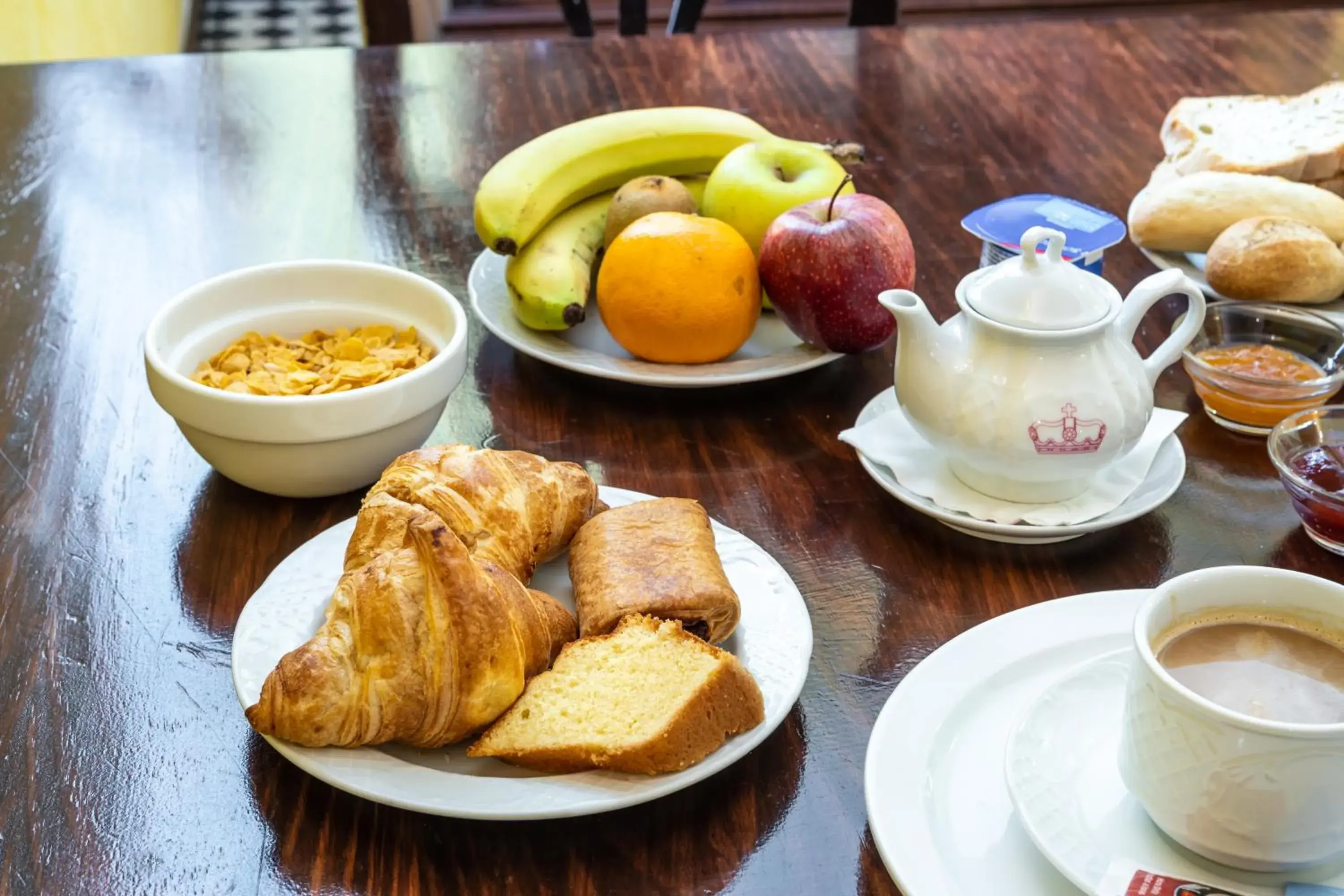 Breakfast in Hotel Sao Joao De Deus by RIDAN Hotels Breakfast in Hotel Sao Joao De Deus by RIDAN Hotels