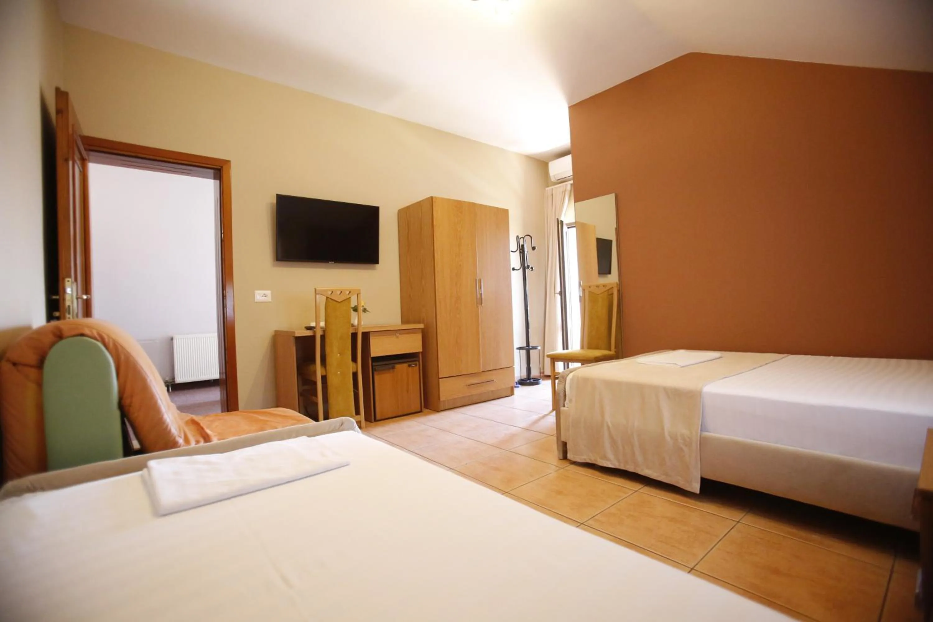 Bed in Hotel Akropoli