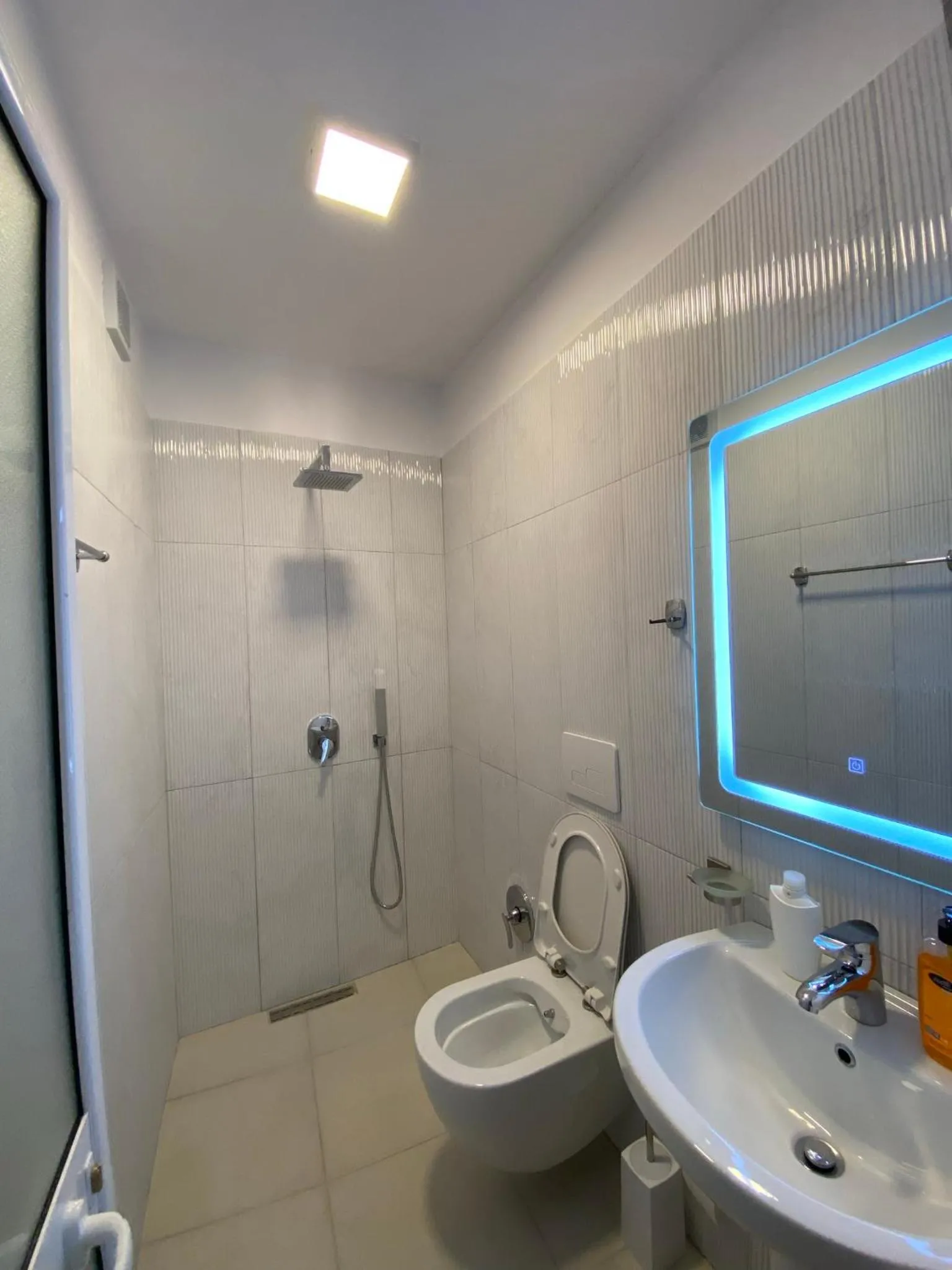 Bathroom in Hotel Akropoli