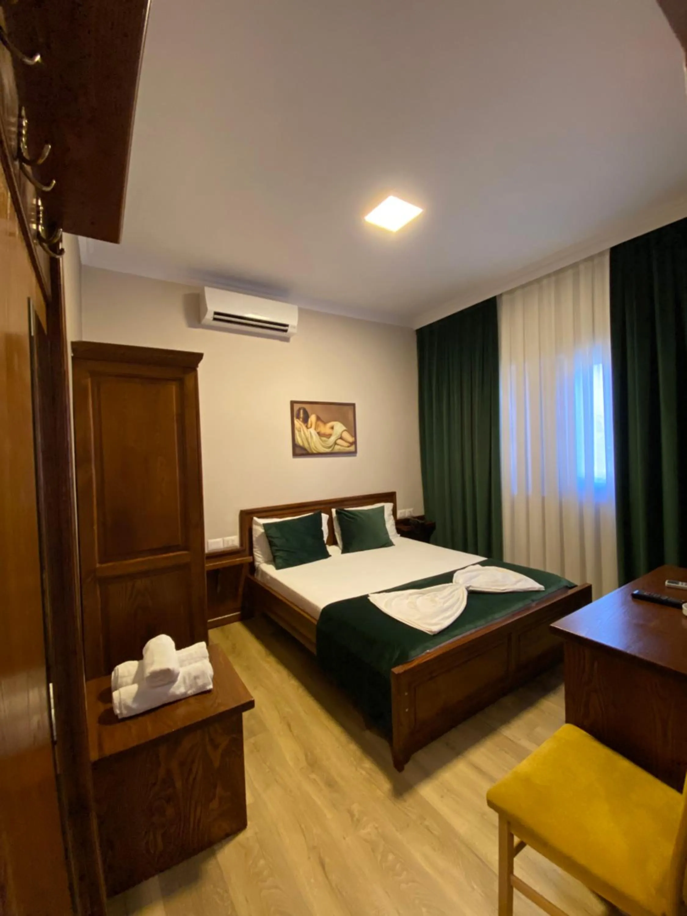 Photo of the whole room, Bed in Hotel Akropoli