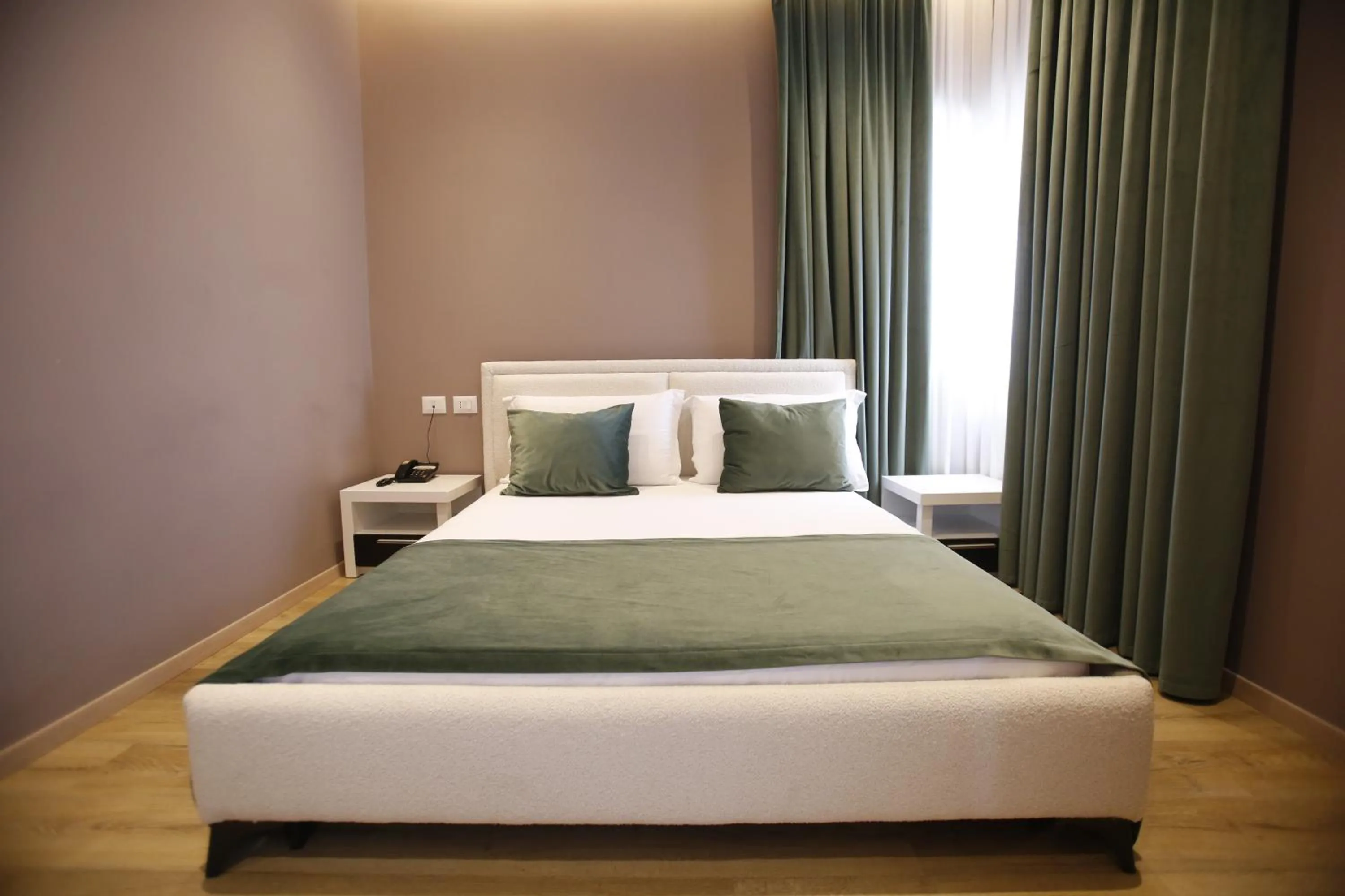 Bed in Hotel Akropoli