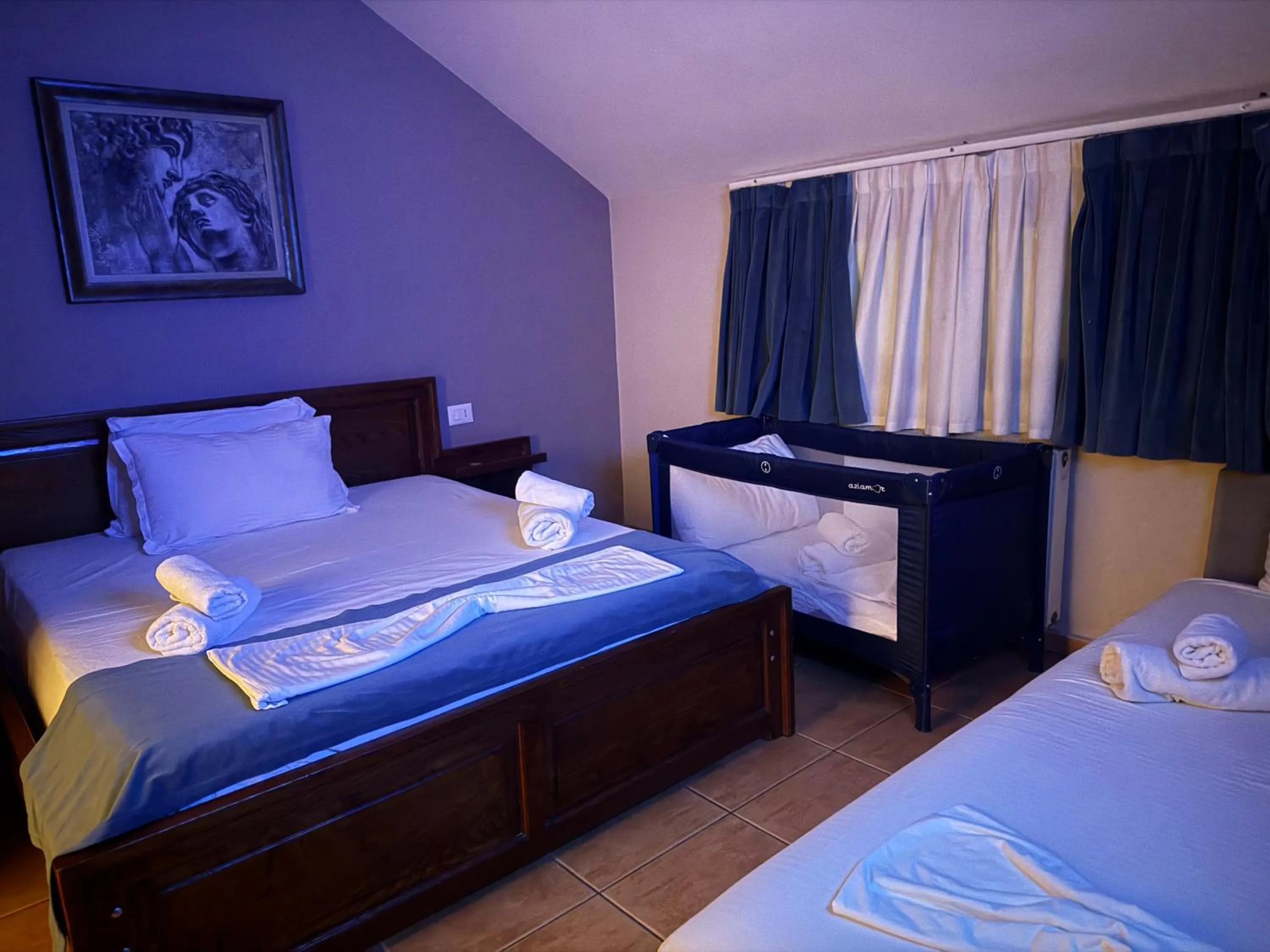 Bed in Hotel Akropoli