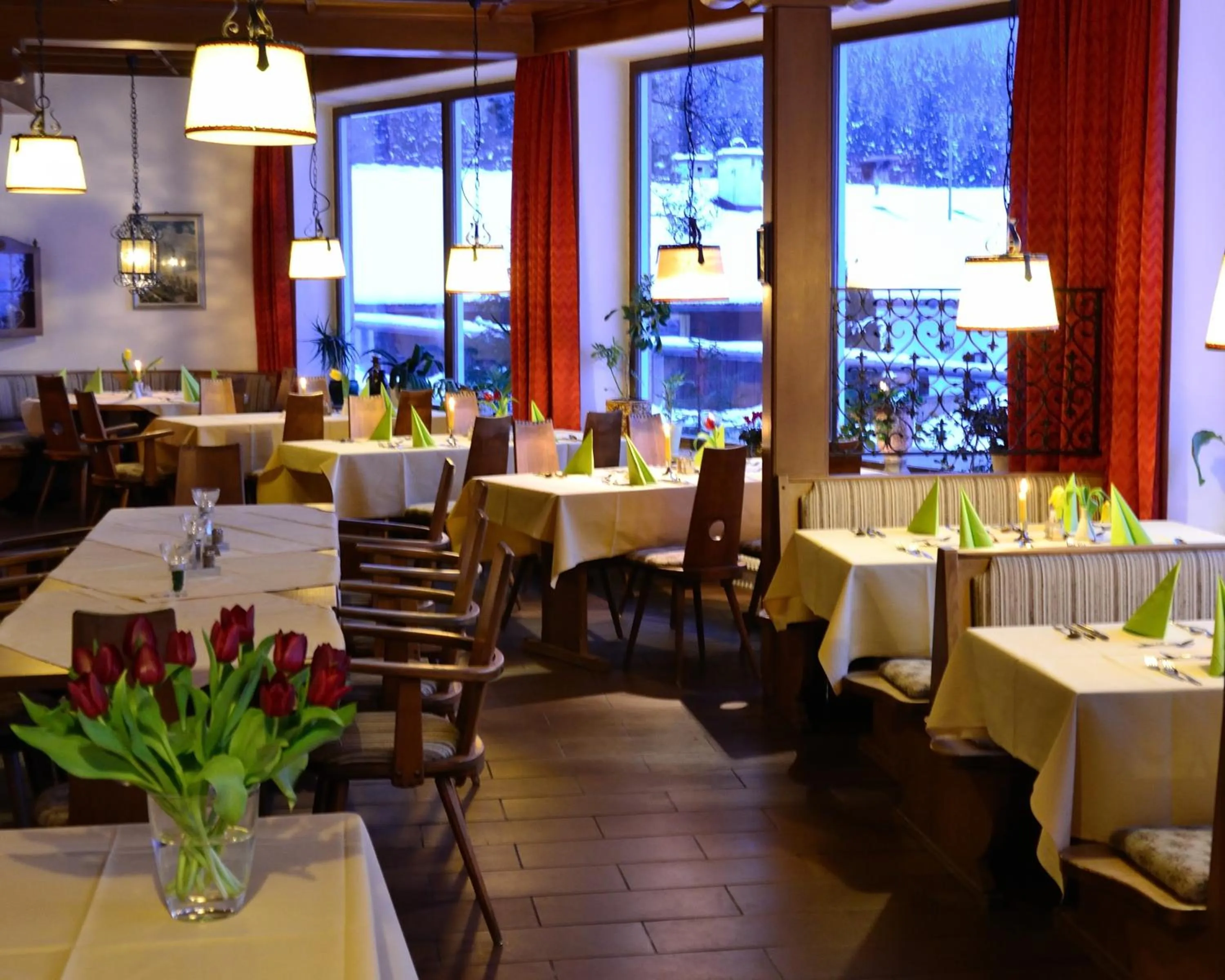 Restaurant/places to eat in Alpenhotel Beslhof