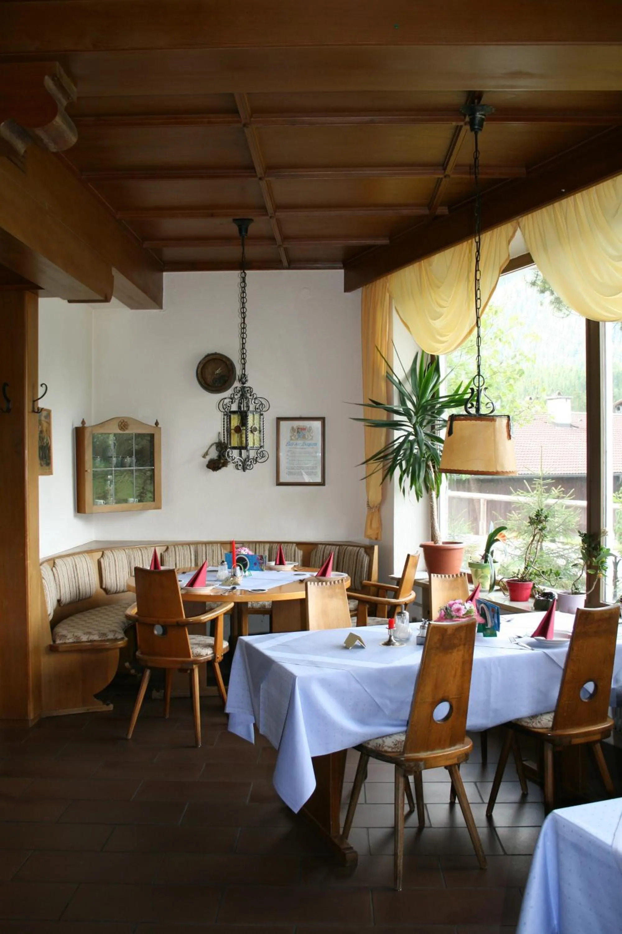 Restaurant/places to eat in Alpenhotel Beslhof