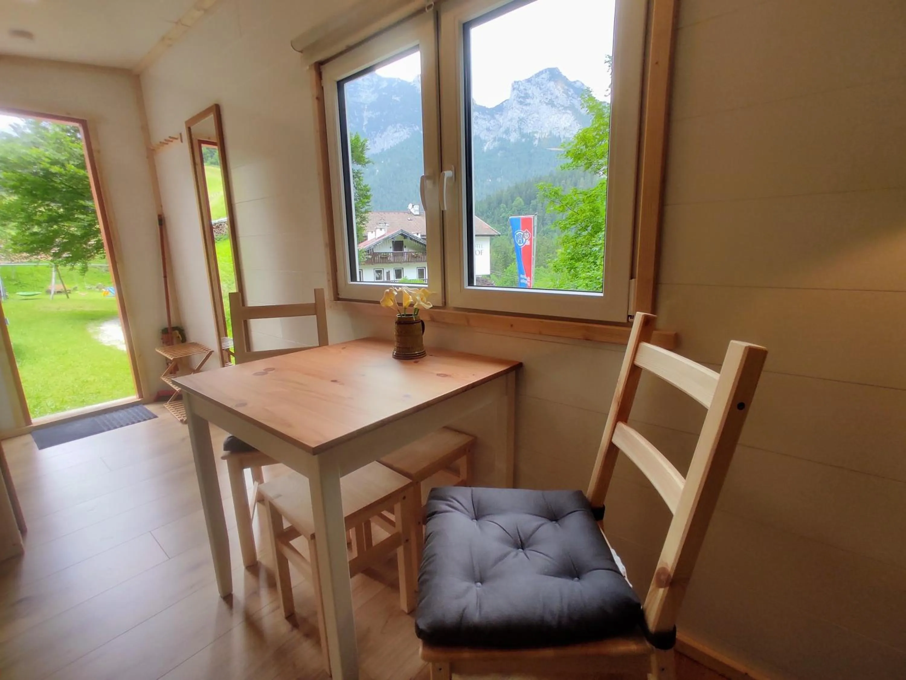 Seating area in Alpenhotel Beslhof