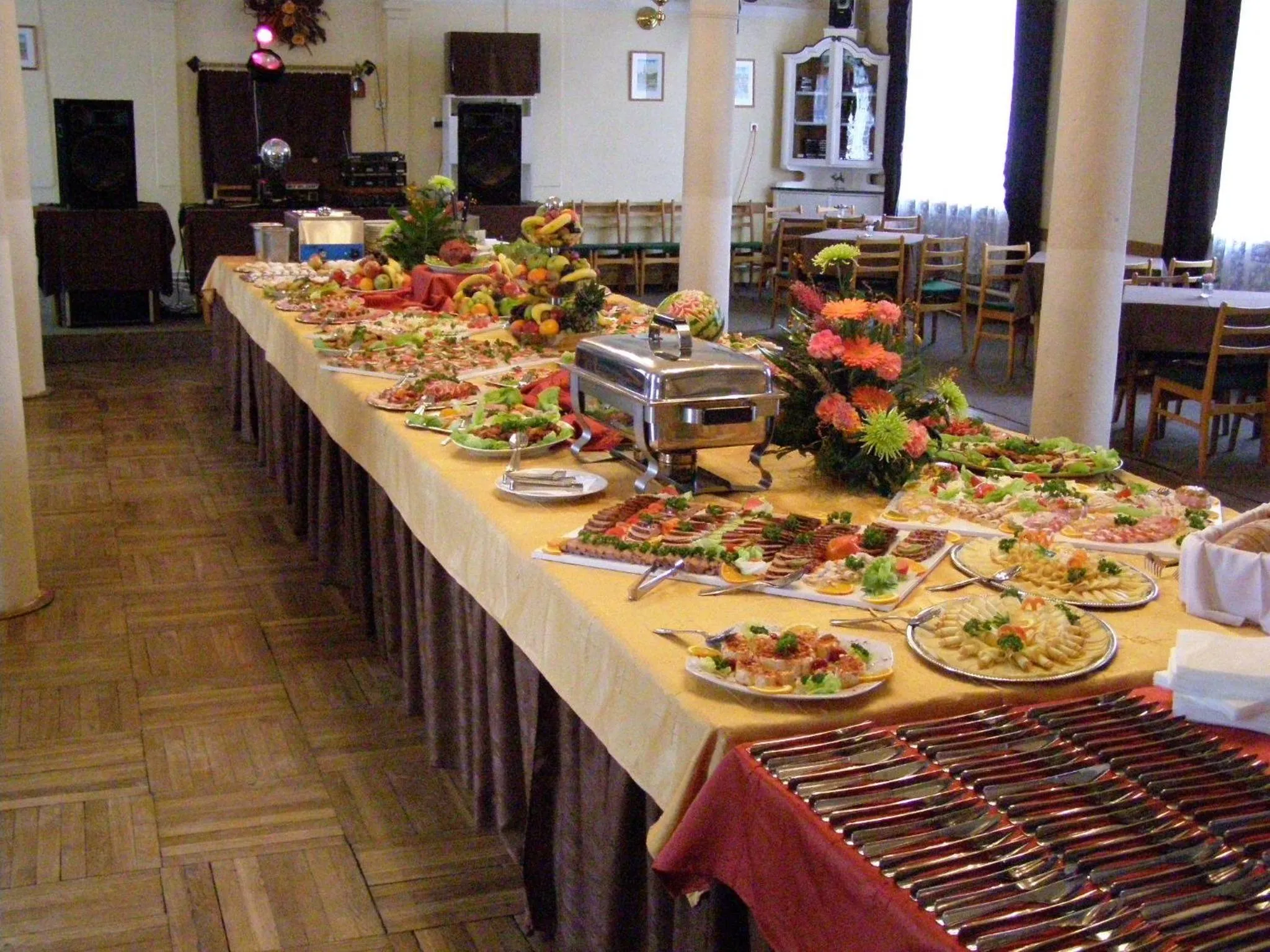 Food and drinks in Hotel Morava