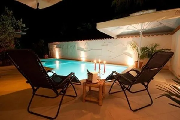 Night in Hotel Makin