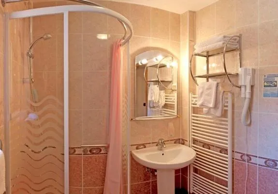 Bathroom in Hotel Makin