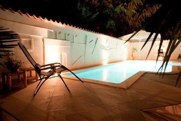 Night in Hotel Makin