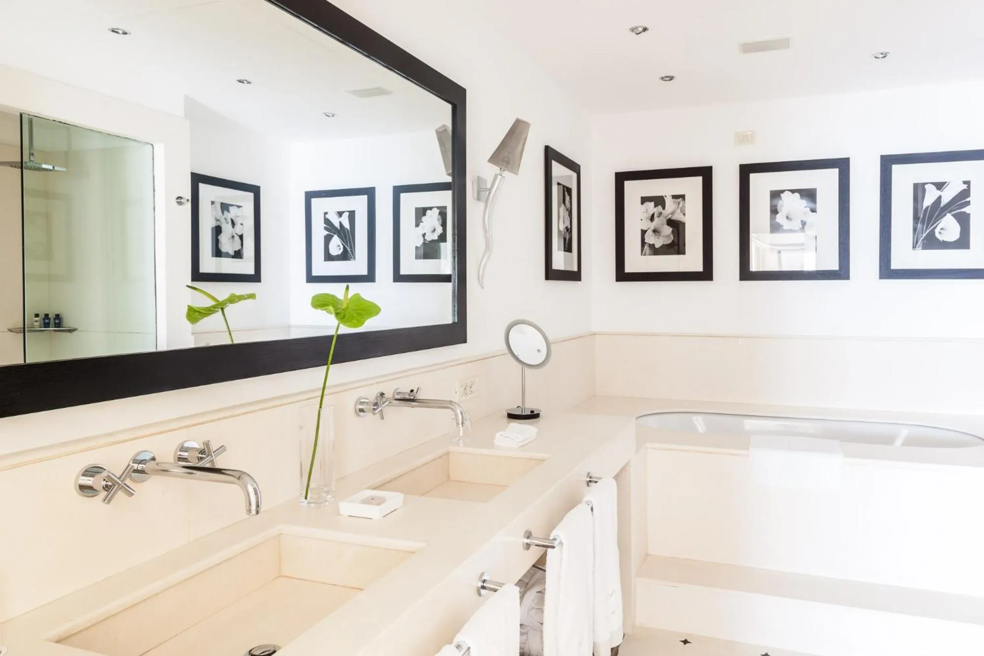 Bathroom in Jumeirah Capri Palace