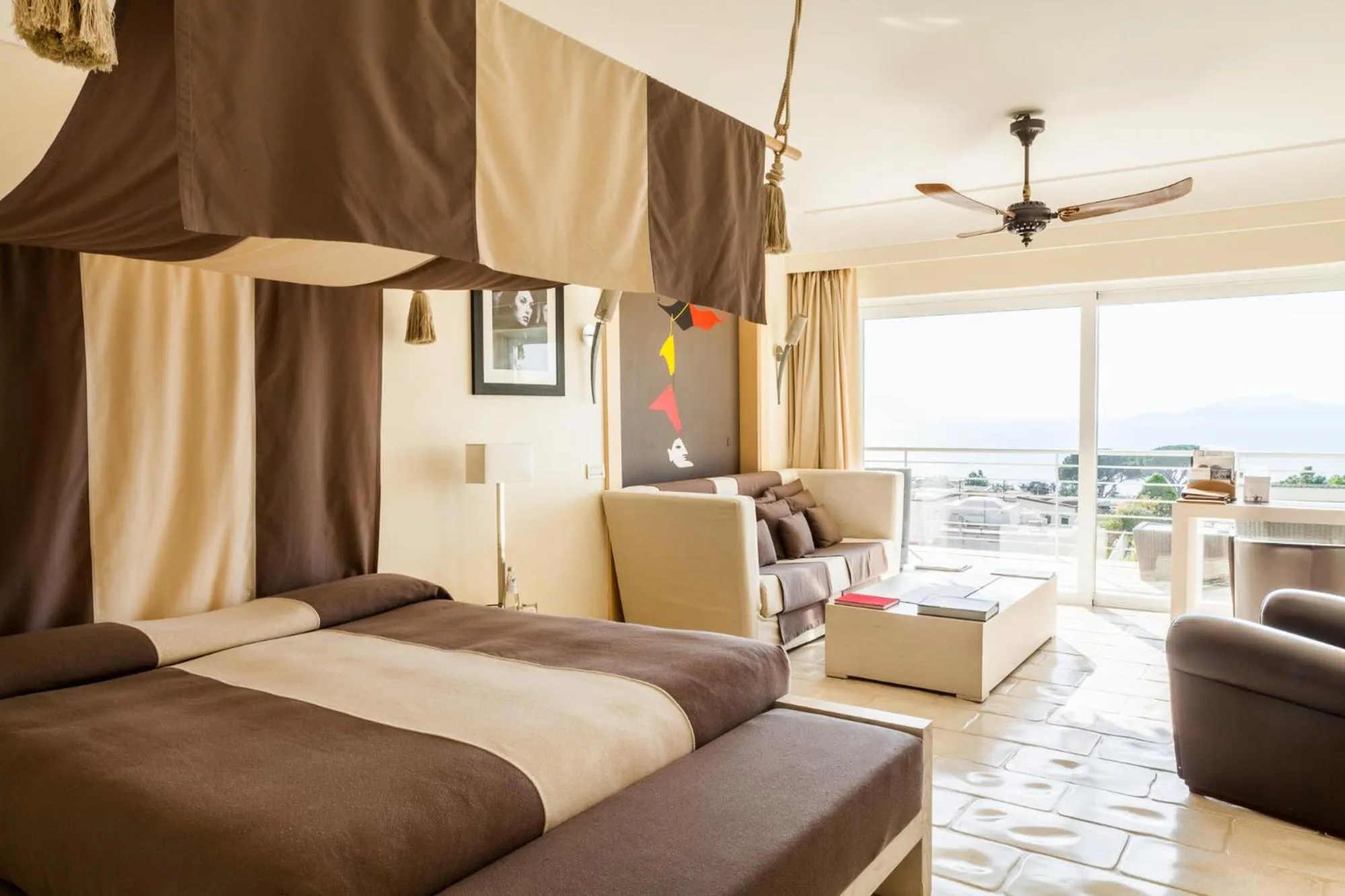 Bed in Jumeirah Capri Palace