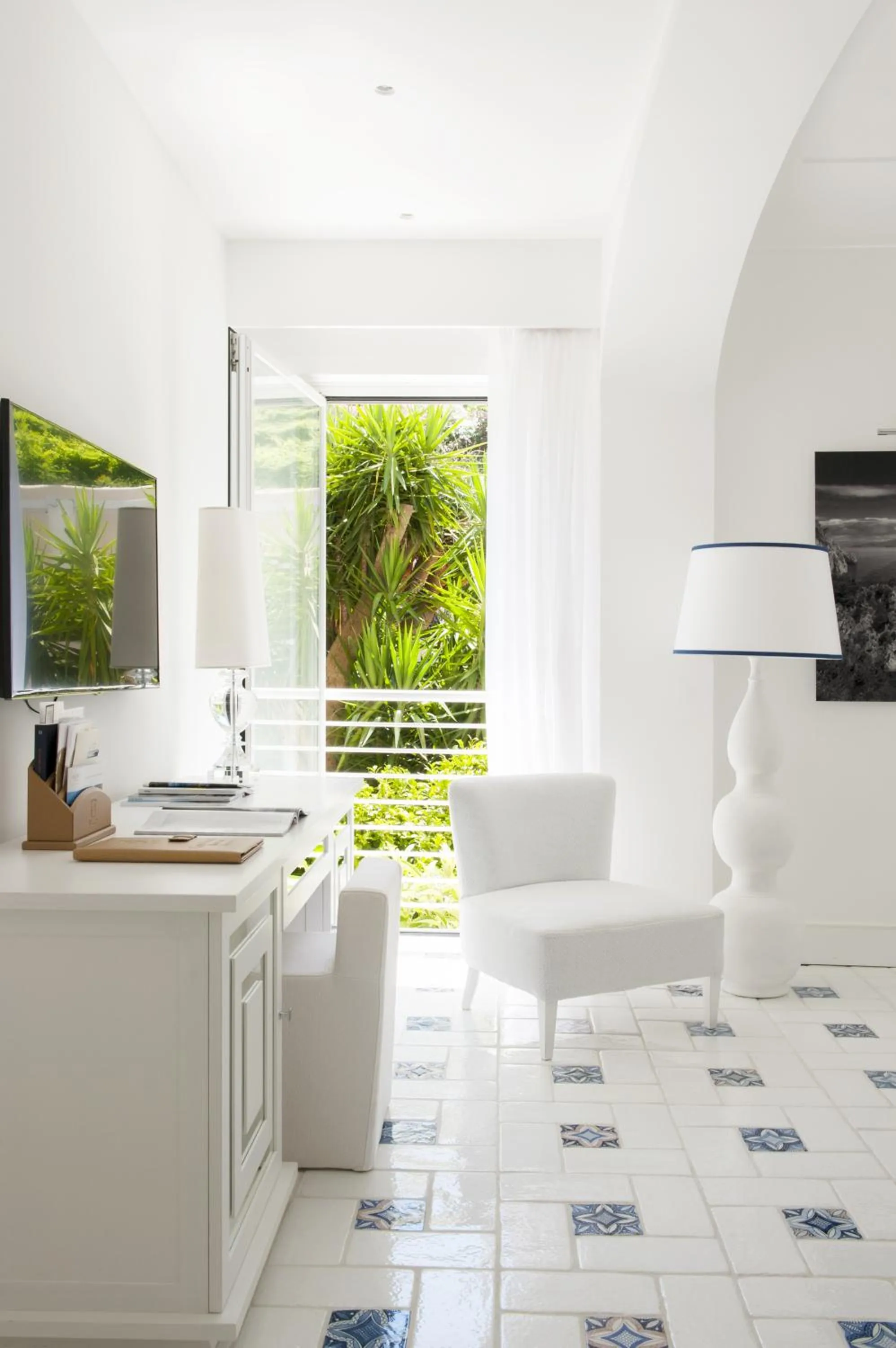 Living room in Jumeirah Capri Palace