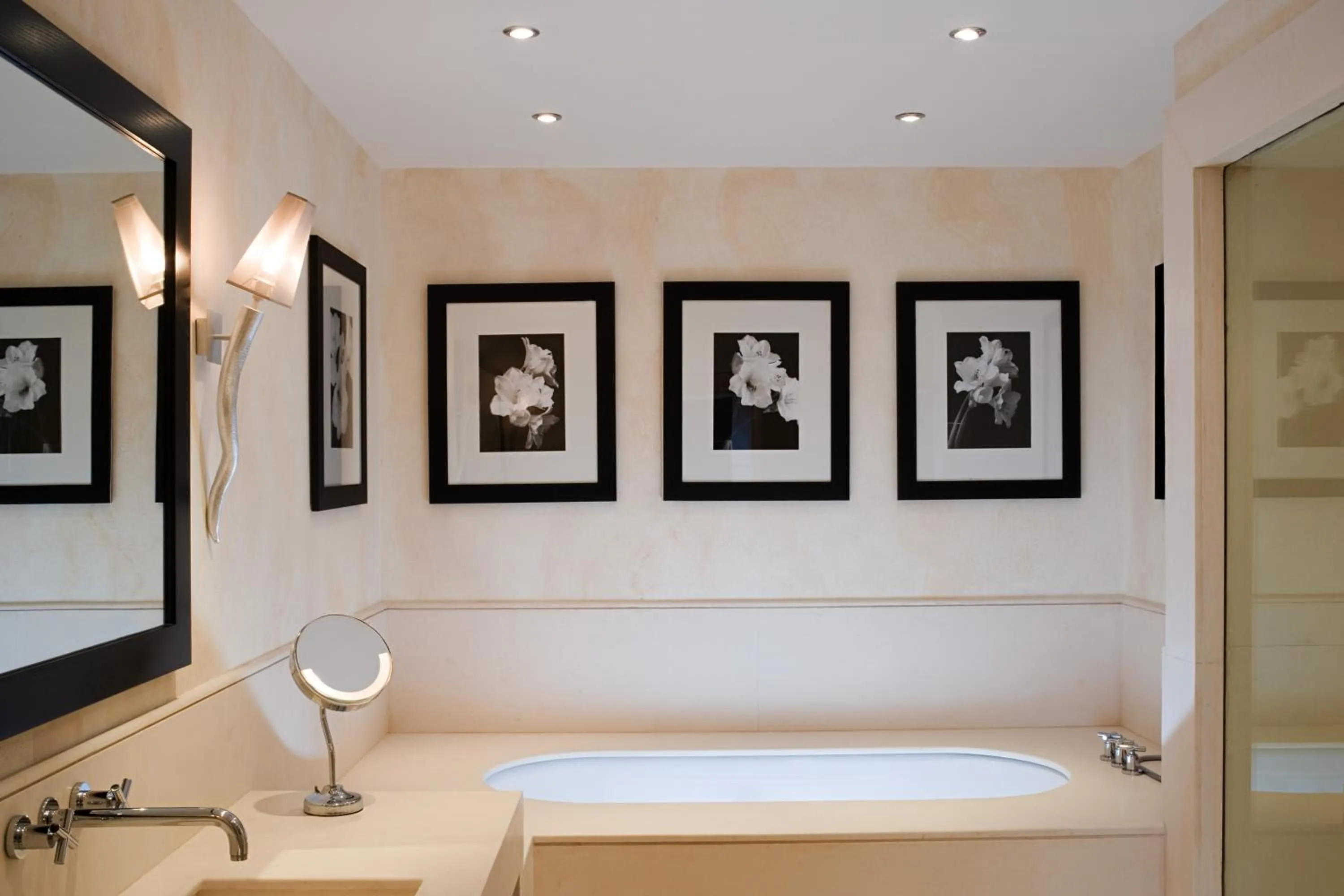 Bathroom in Jumeirah Capri Palace