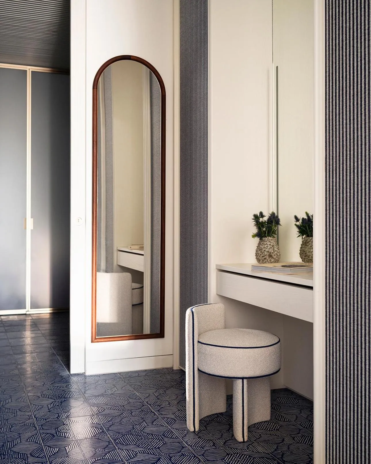 wardrobe in Jumeirah Capri Palace