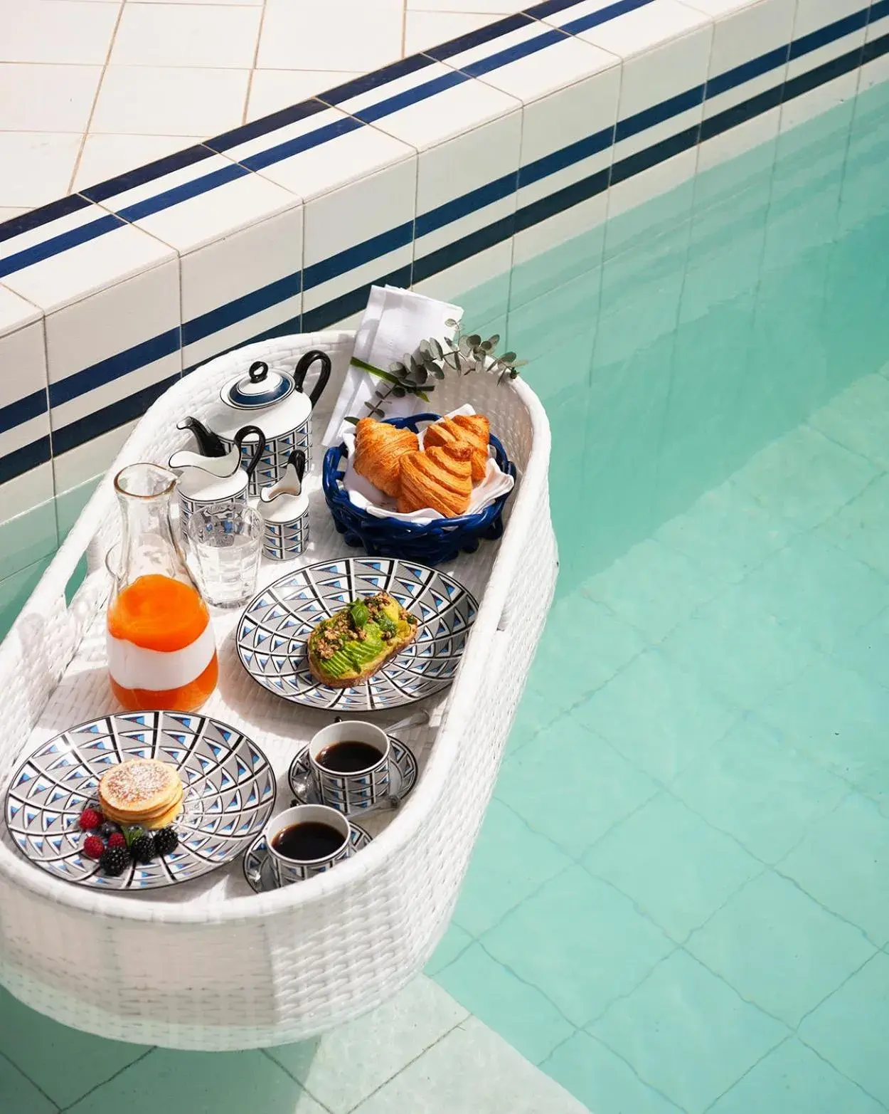 Swimming pool in Jumeirah Capri Palace Swimming pool in Jumeirah Capri Palace