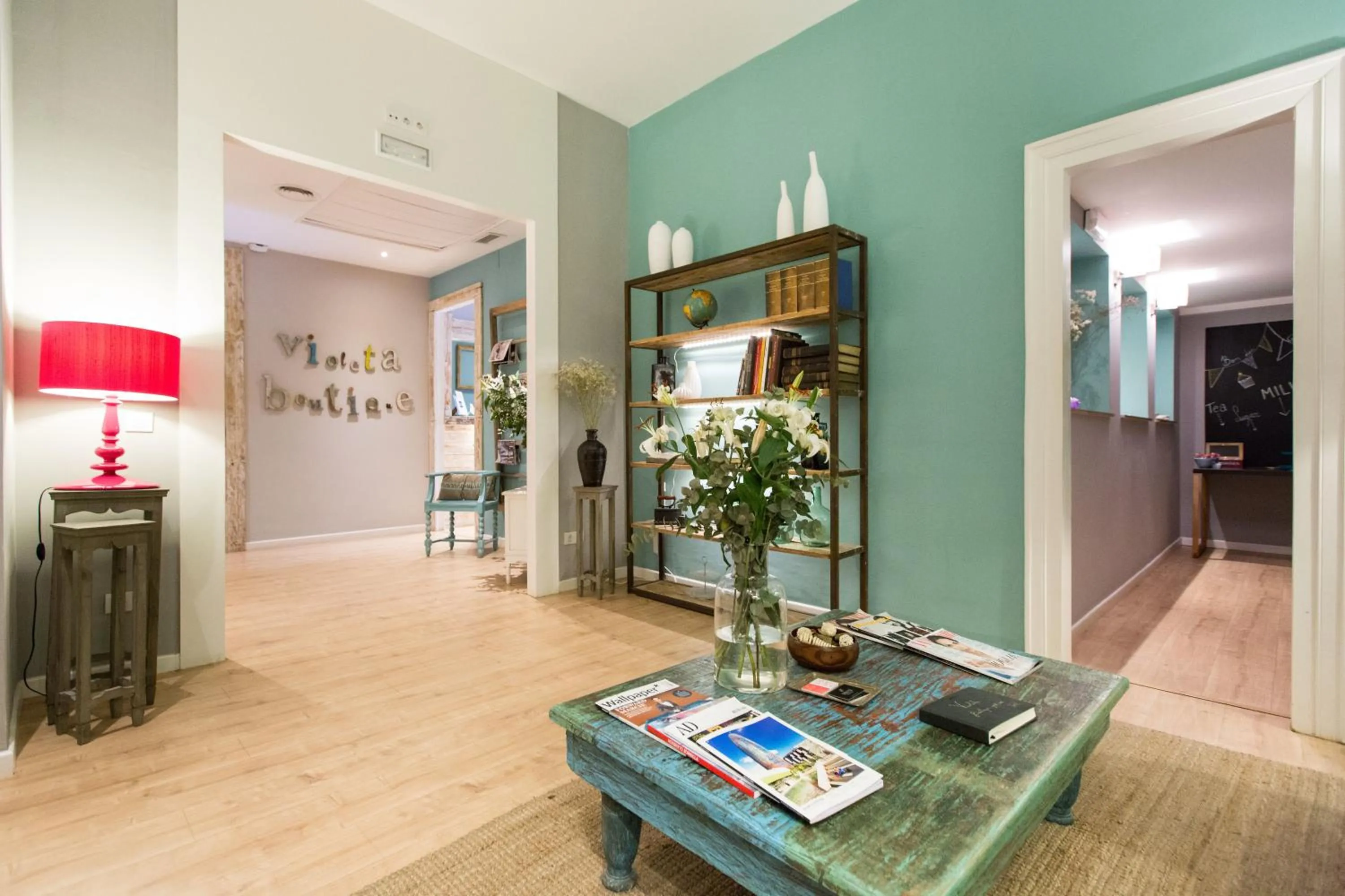 Lounge or bar in Violeta Boutique