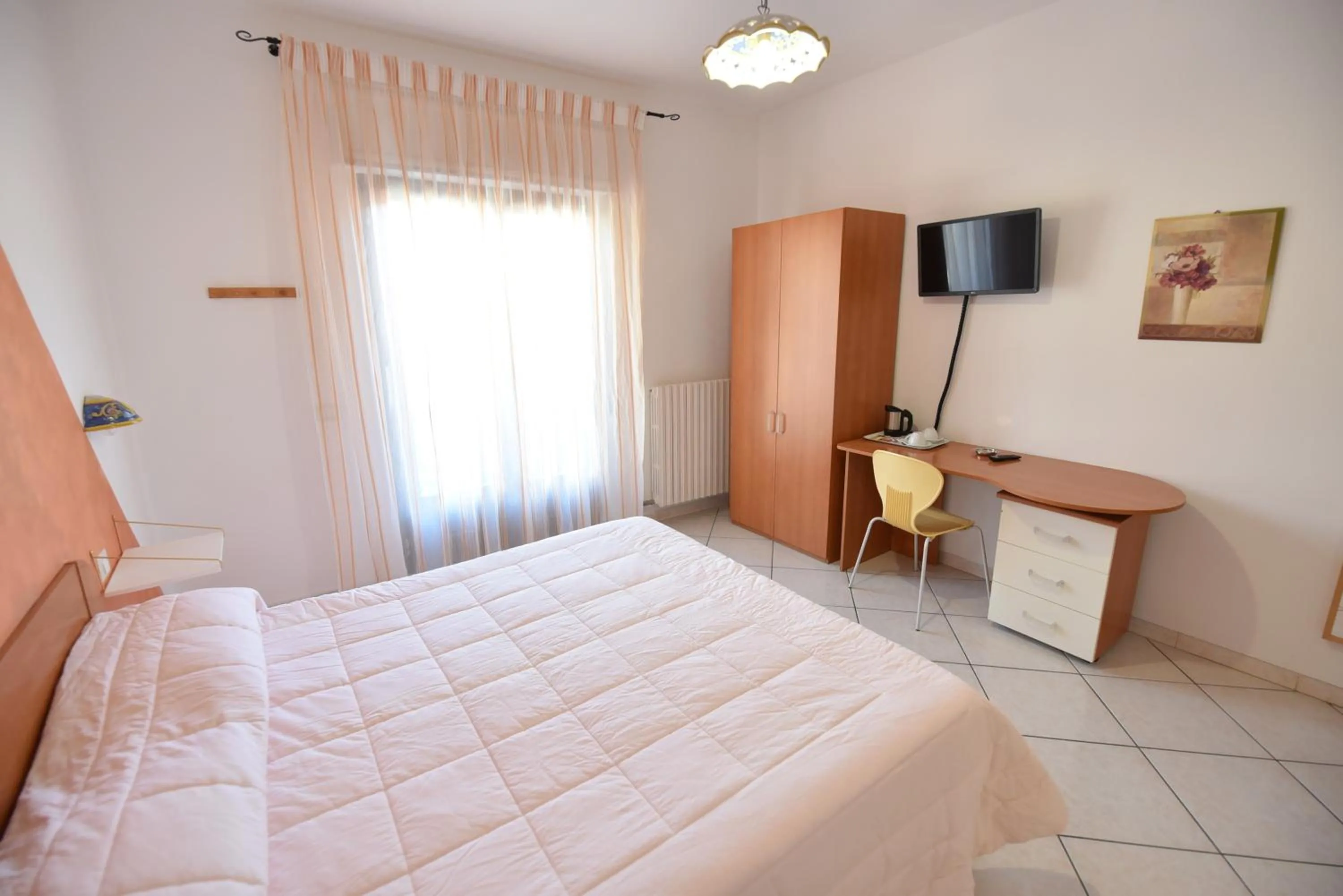 Bedroom, Bed in Haidi House