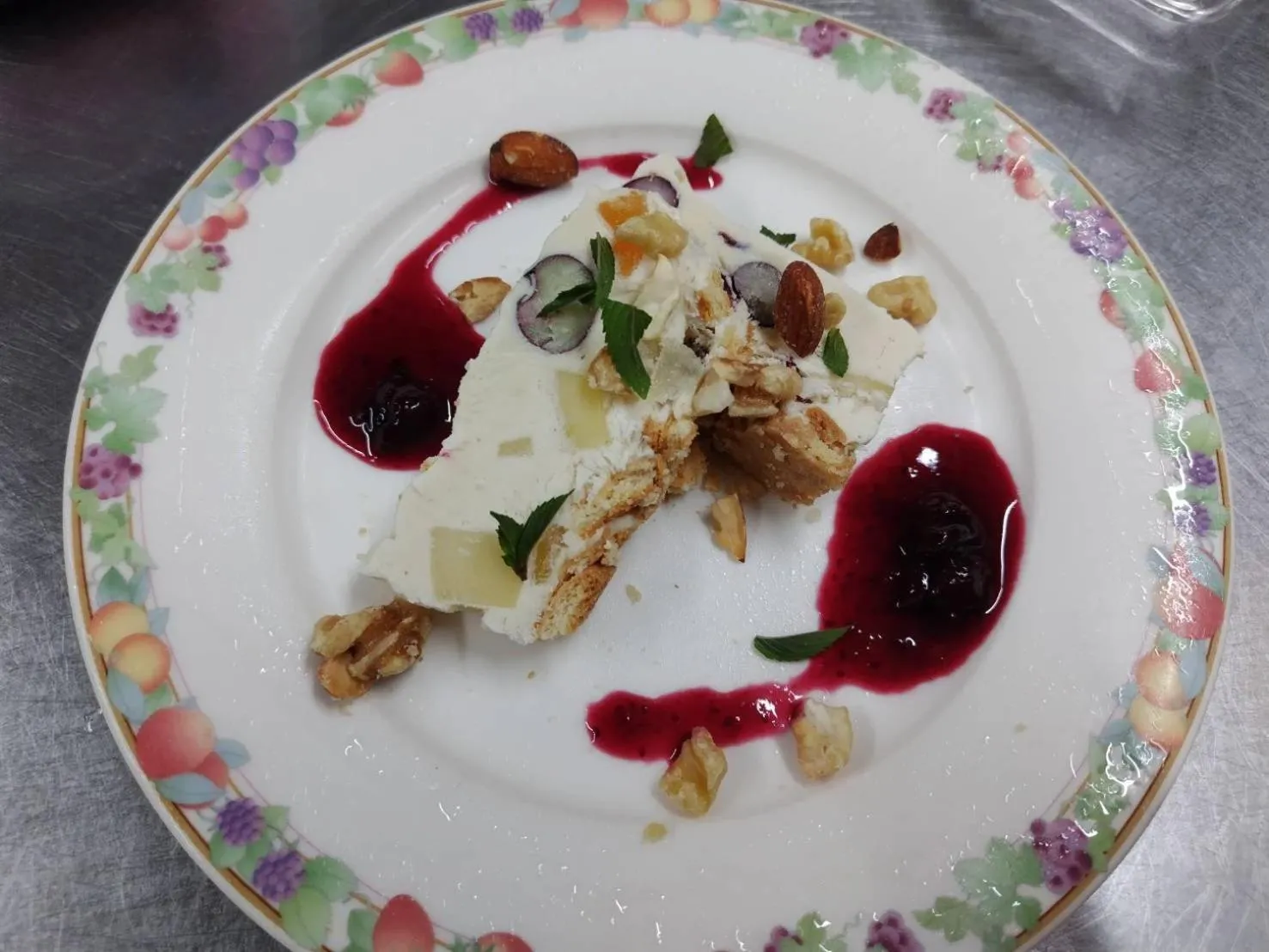 Yamagata Zao Pension Apron Stage