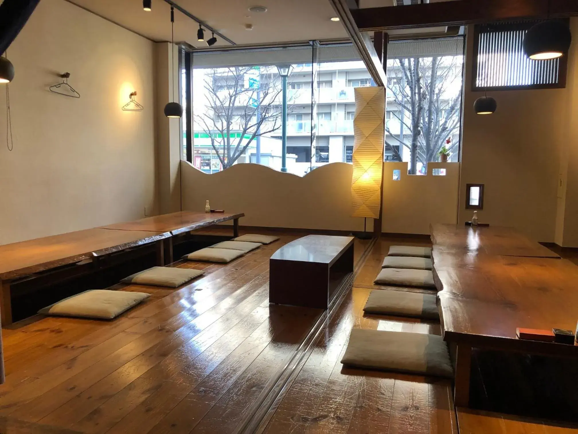 Restaurant/places to eat in Sky Hotel Restaurant/places to eat in Sky Hotel