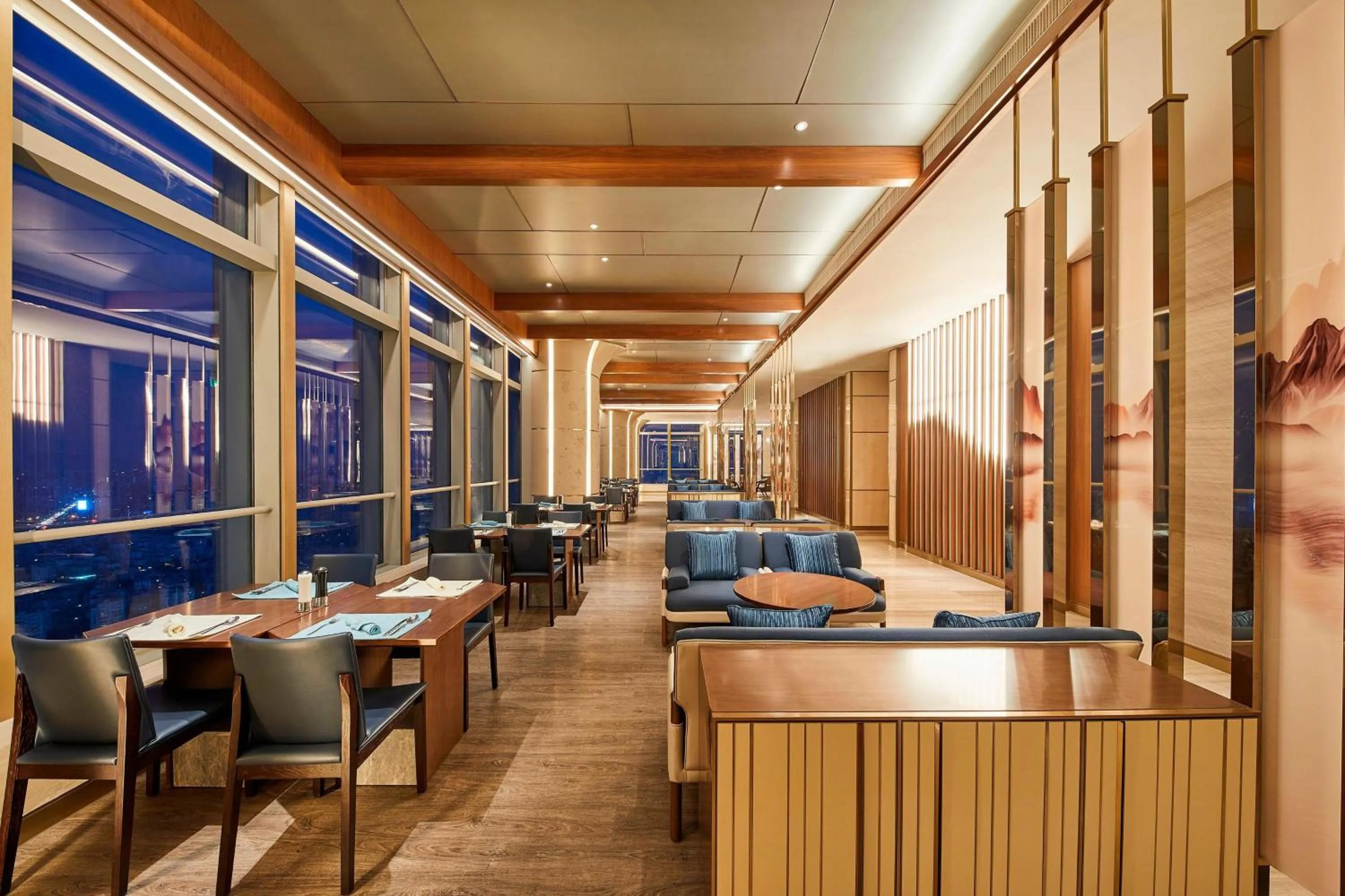 Restaurant/places to eat in The Westin Wenzhou