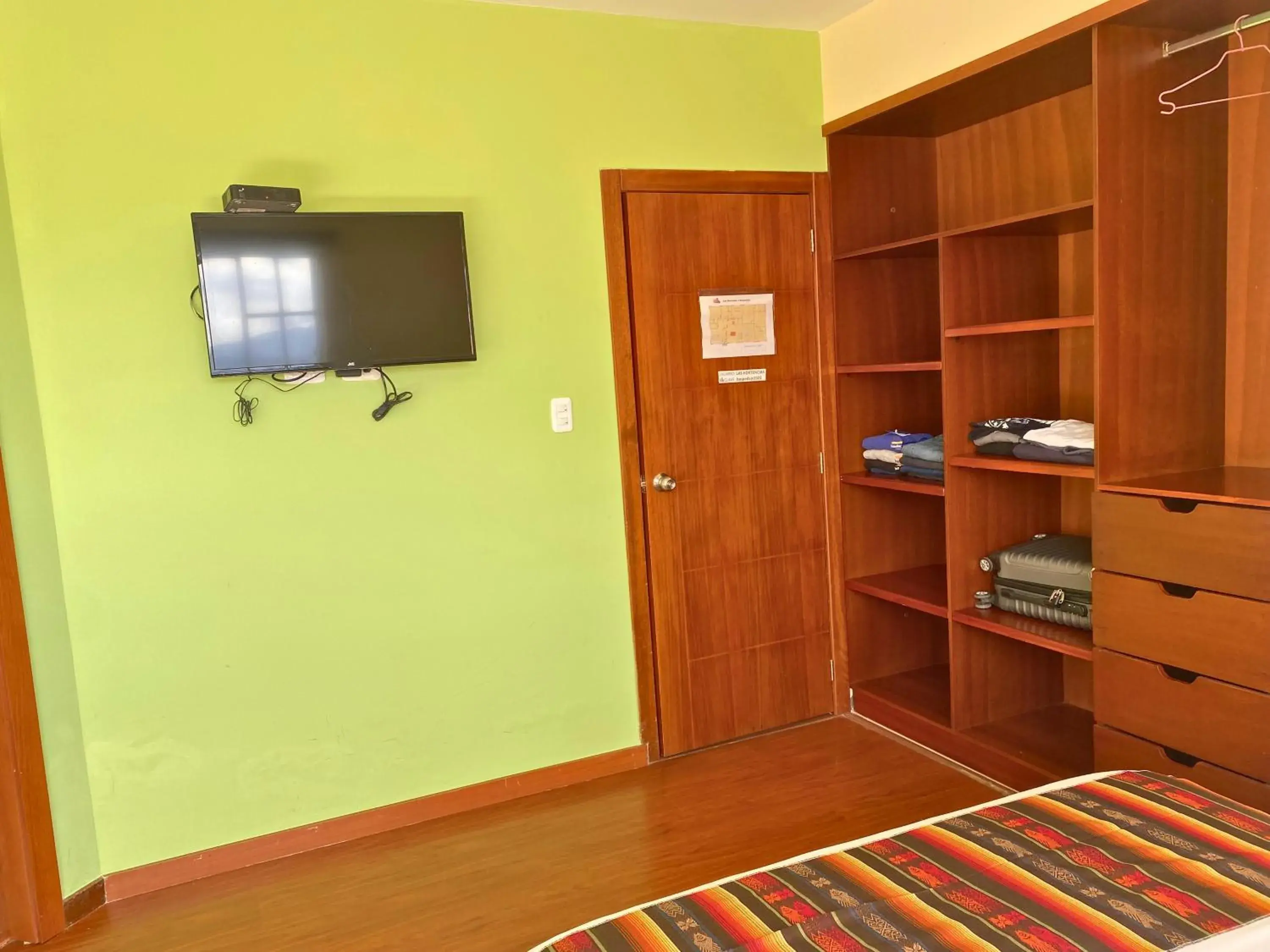 Standard Triple Room - single occupancy in Las Hortensia's Casa De Huespedes Standard Triple Room - single occupancy in Las Hortensia's Casa De Huespedes