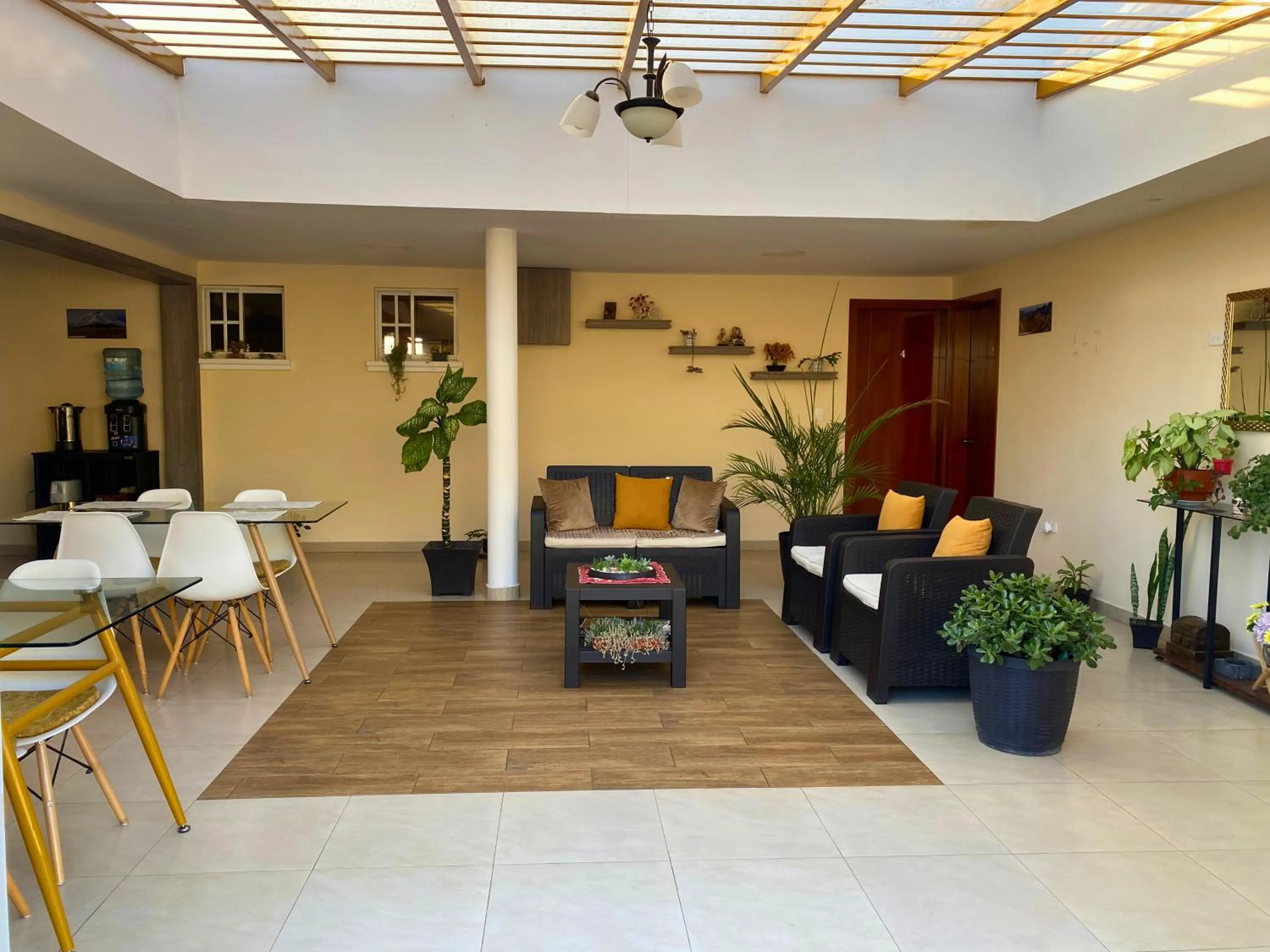 Living room in Las Hortensia's Casa De Huespedes
