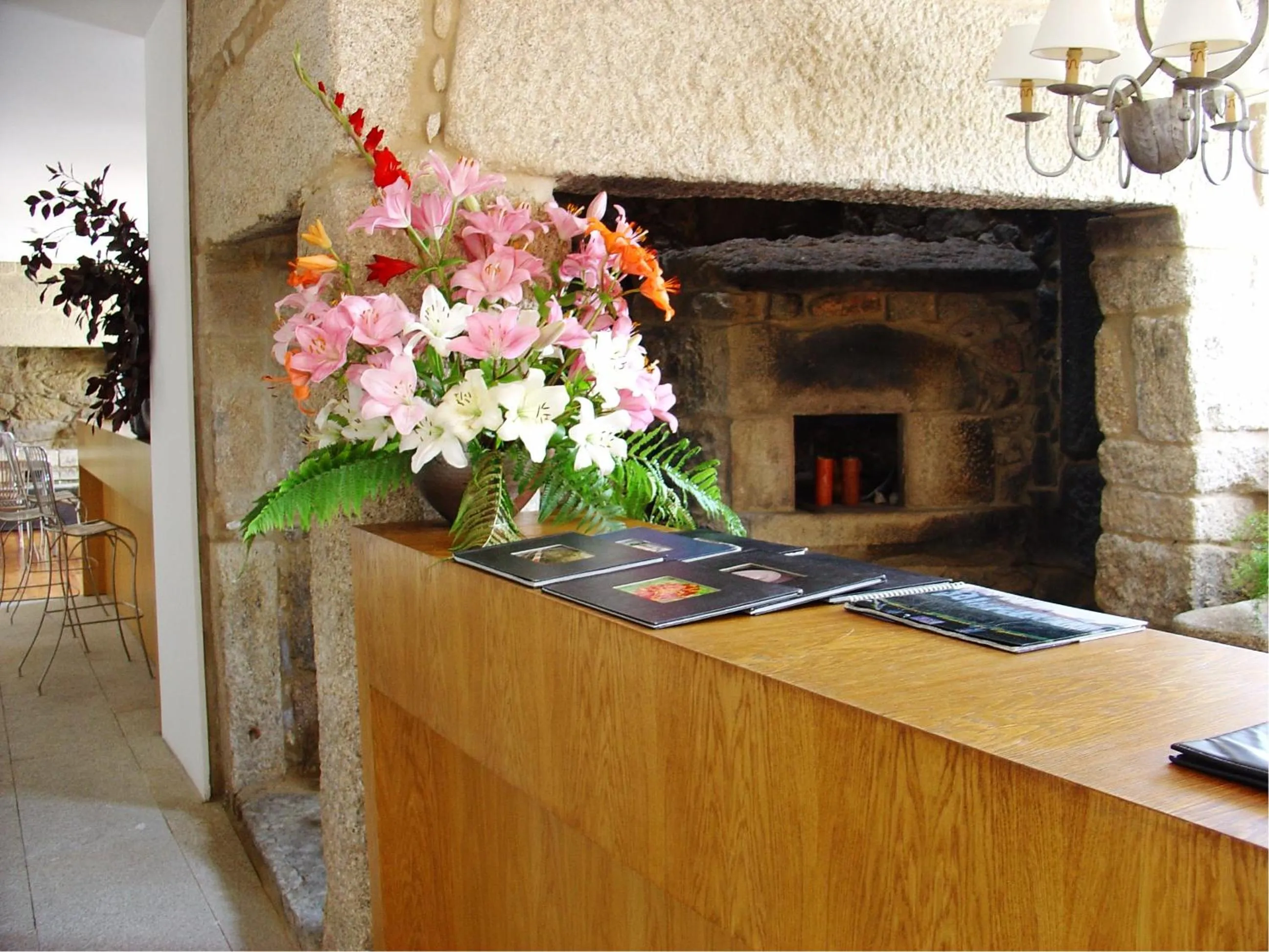 Lobby or reception in Hotel Convento dos Capuchos