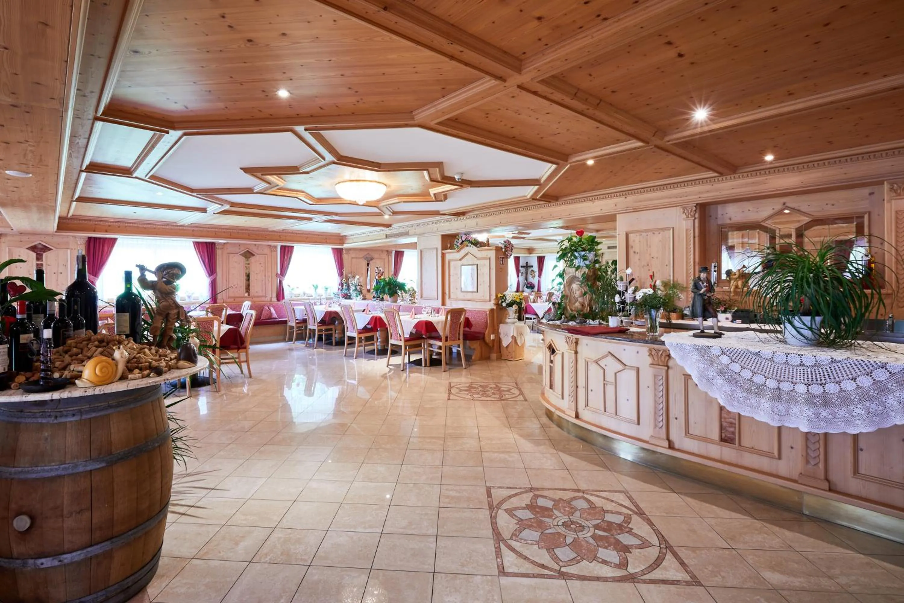 Restaurant/places to eat in Alpenhotel Schönwald Superior