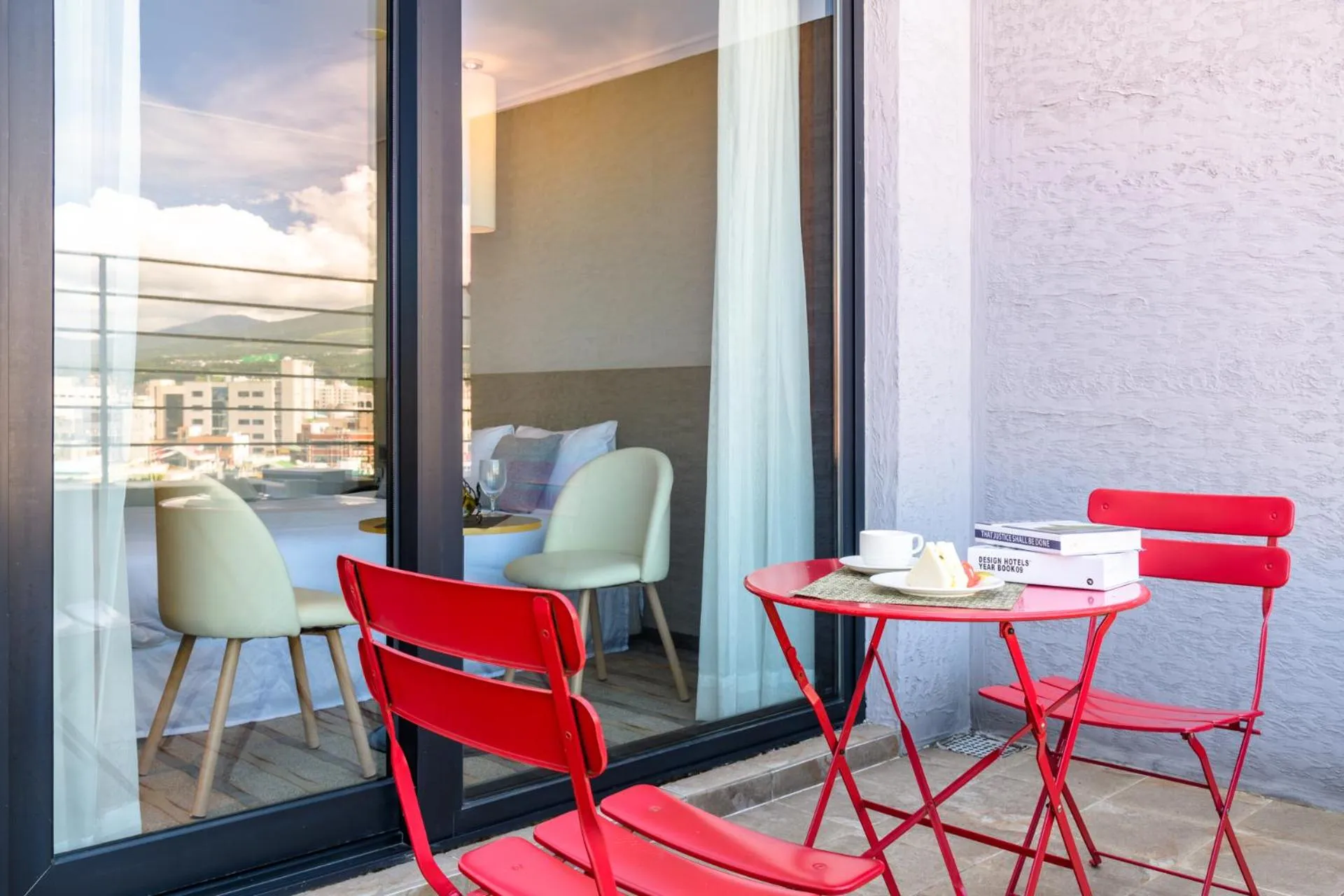 Balcony/Terrace in Shin Shin Hotel Cheonjiyeon