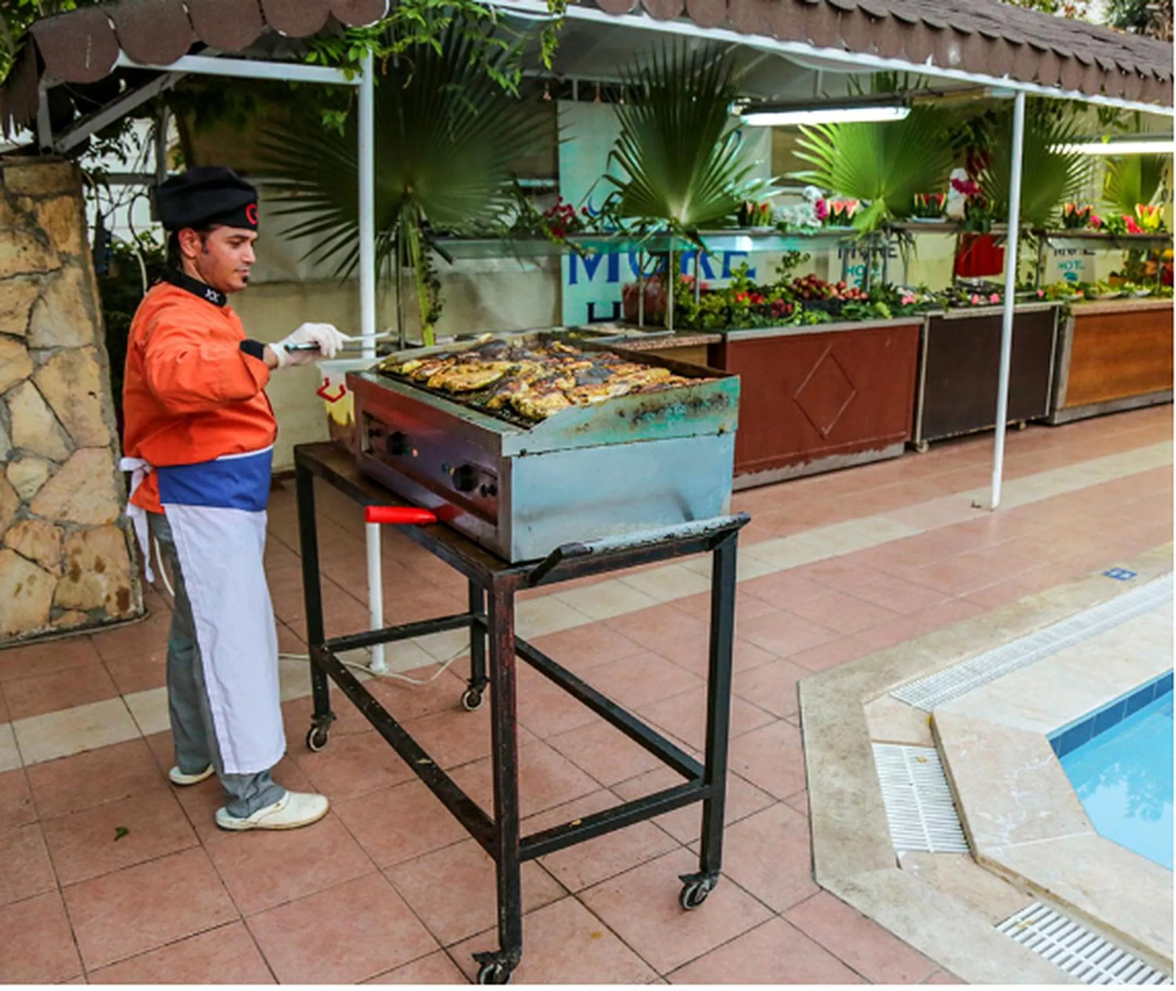 Restaurant/places to eat in More Hotel