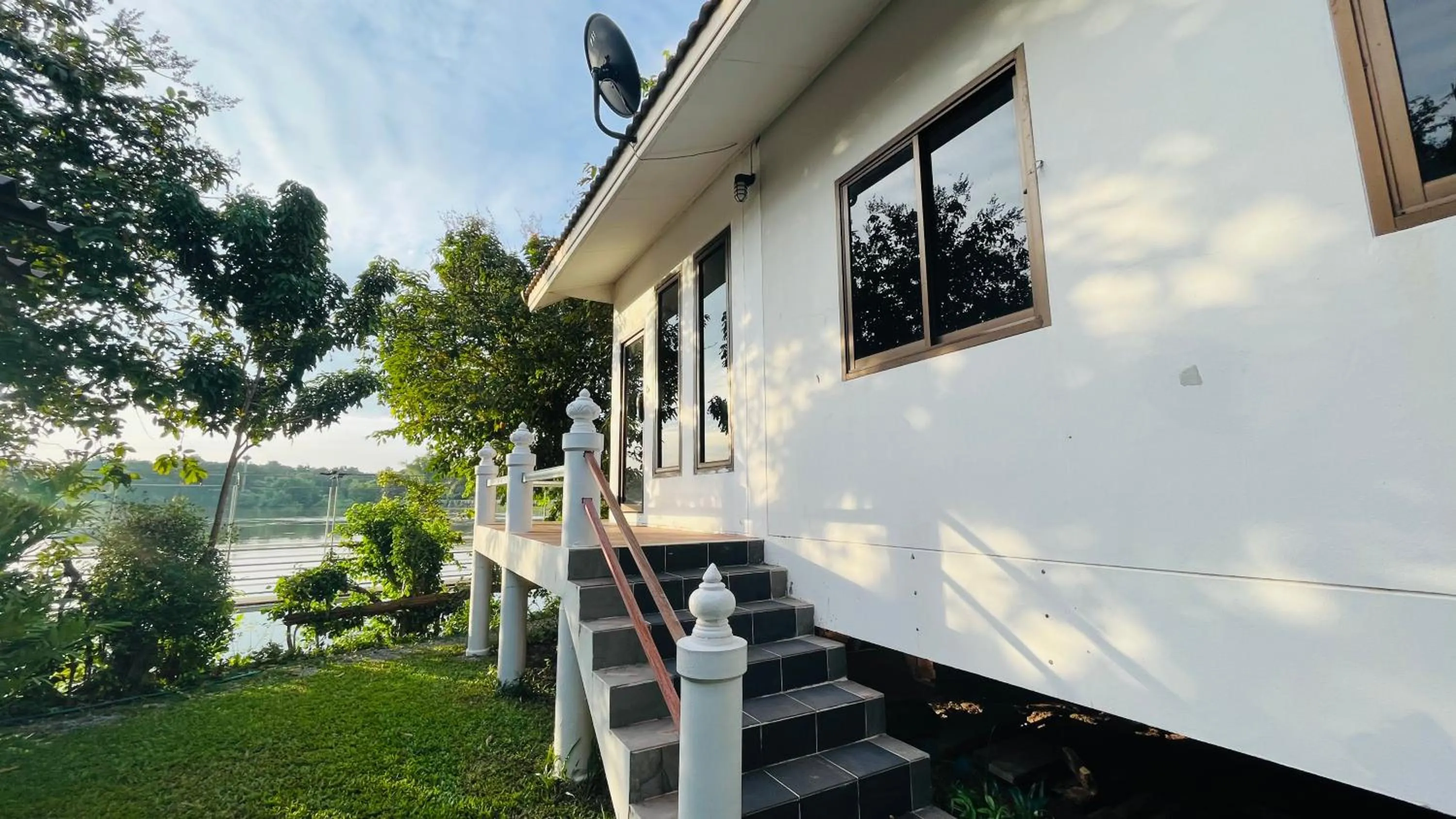 Moon River Resort Phimai