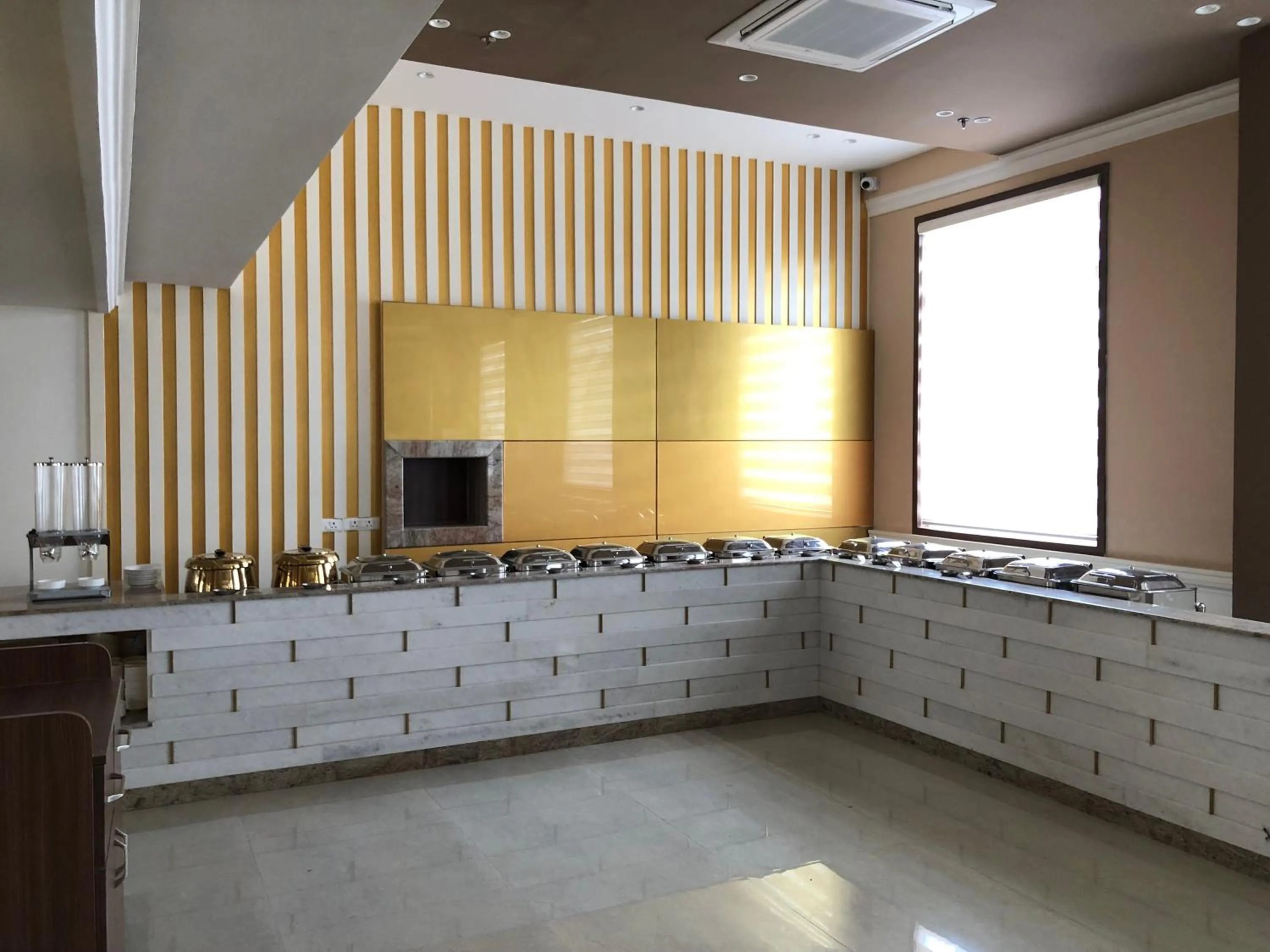 Buffet breakfast in Starlit Suites Tirupati