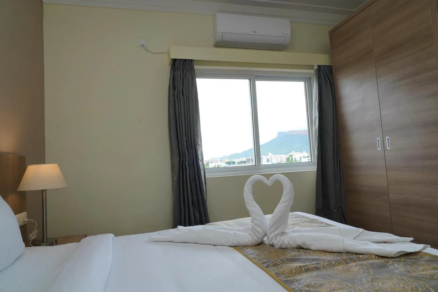 Bed in Starlit Suites Tirupati