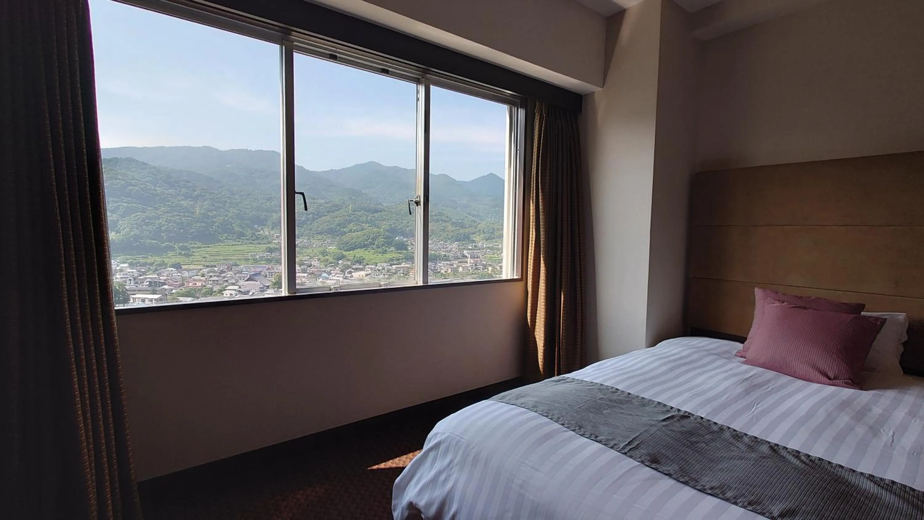 Bedroom, Mountain View in Beppuwan Royal Hotel