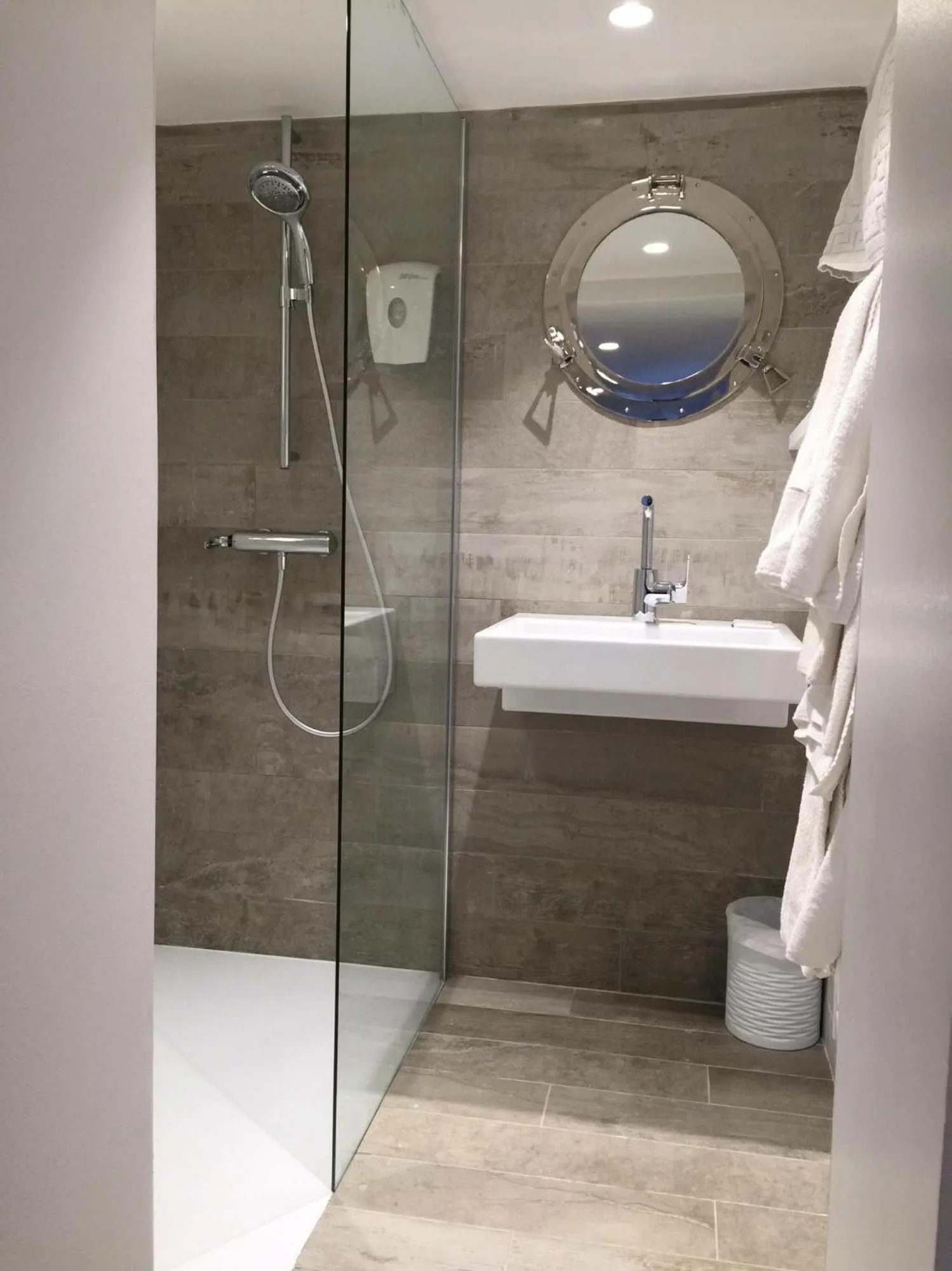 Shower in Stella Maris