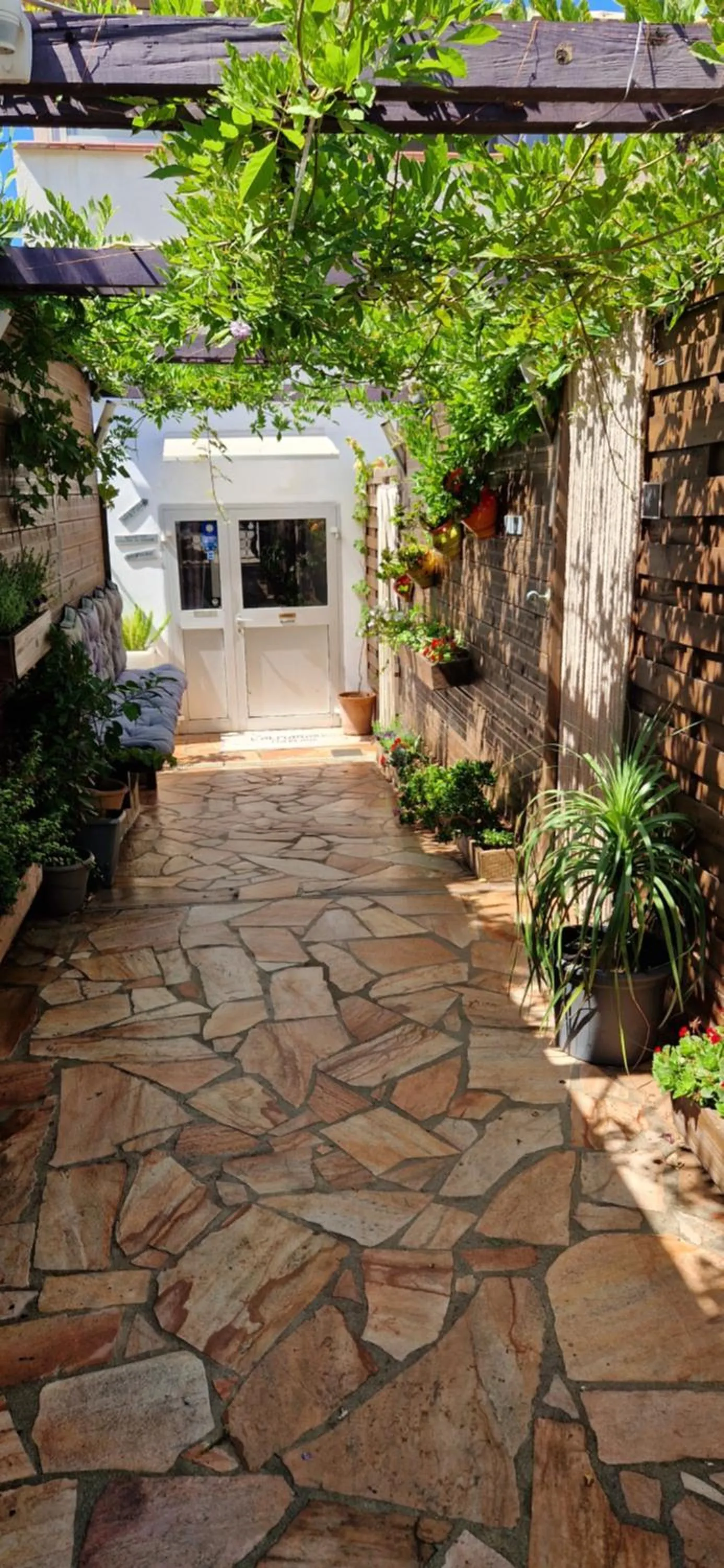 Facade/entrance in Stella Maris