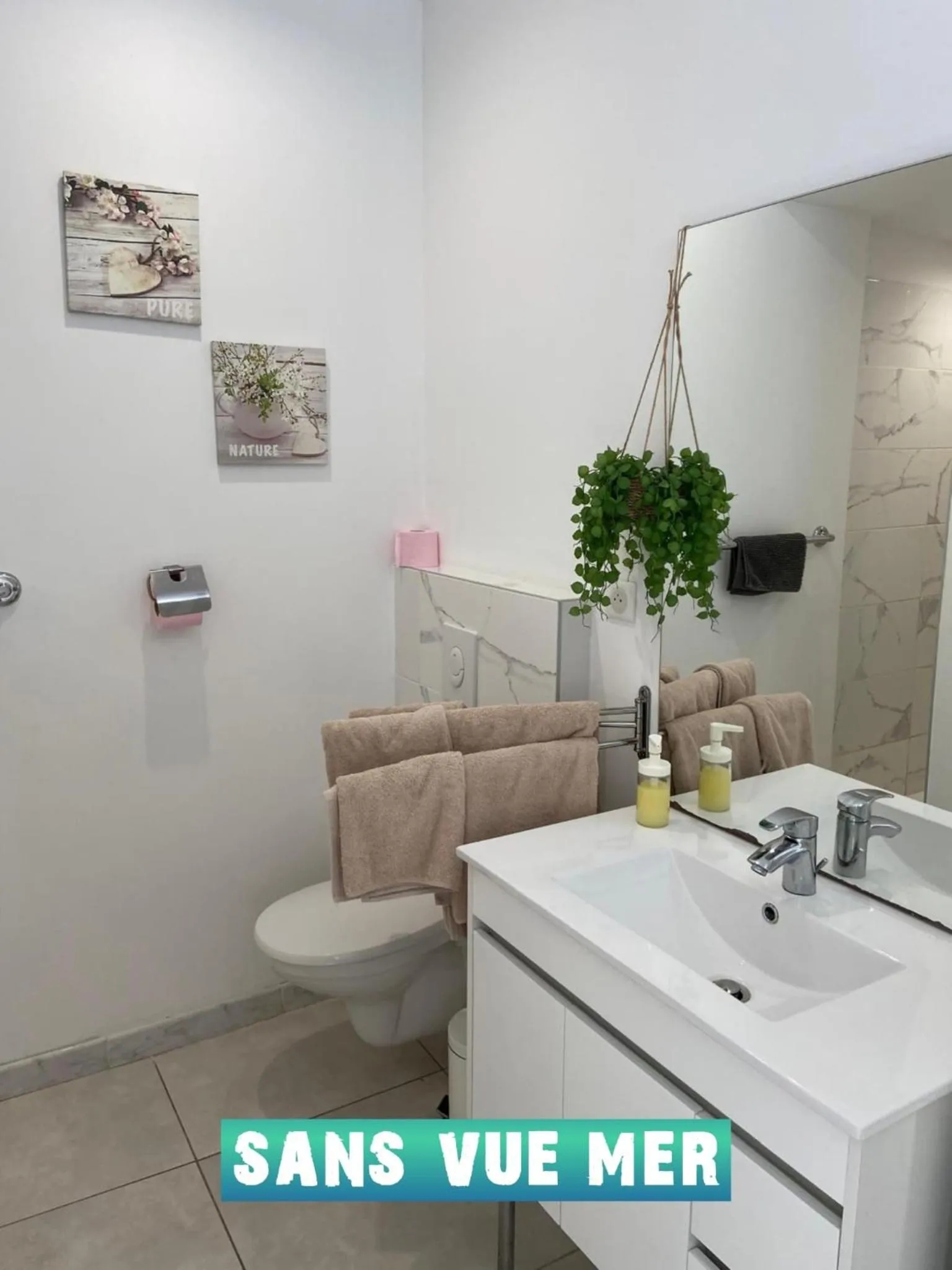 Bathroom in Stella Maris