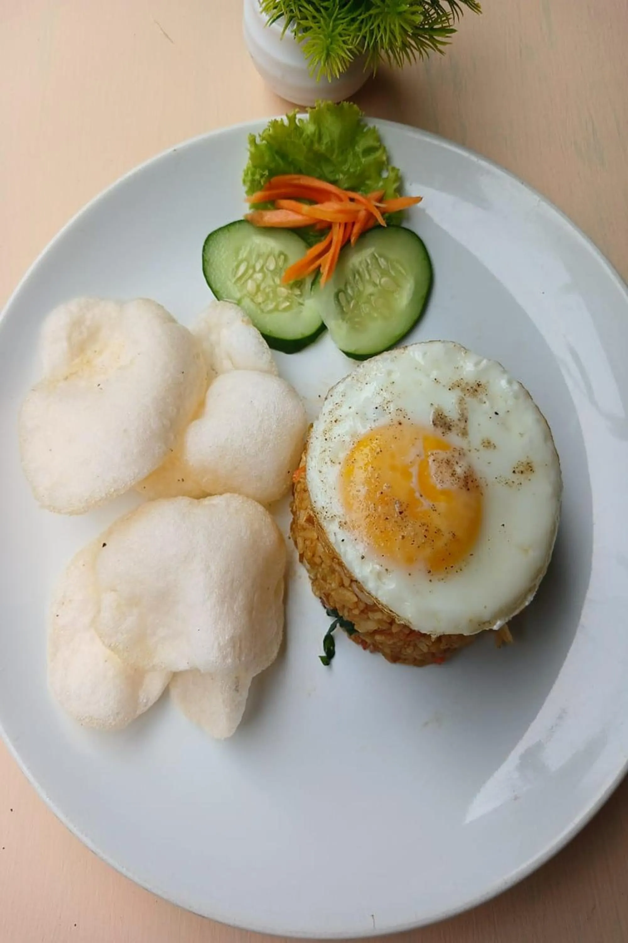 Food in Downtown Monkey Forest Hostel