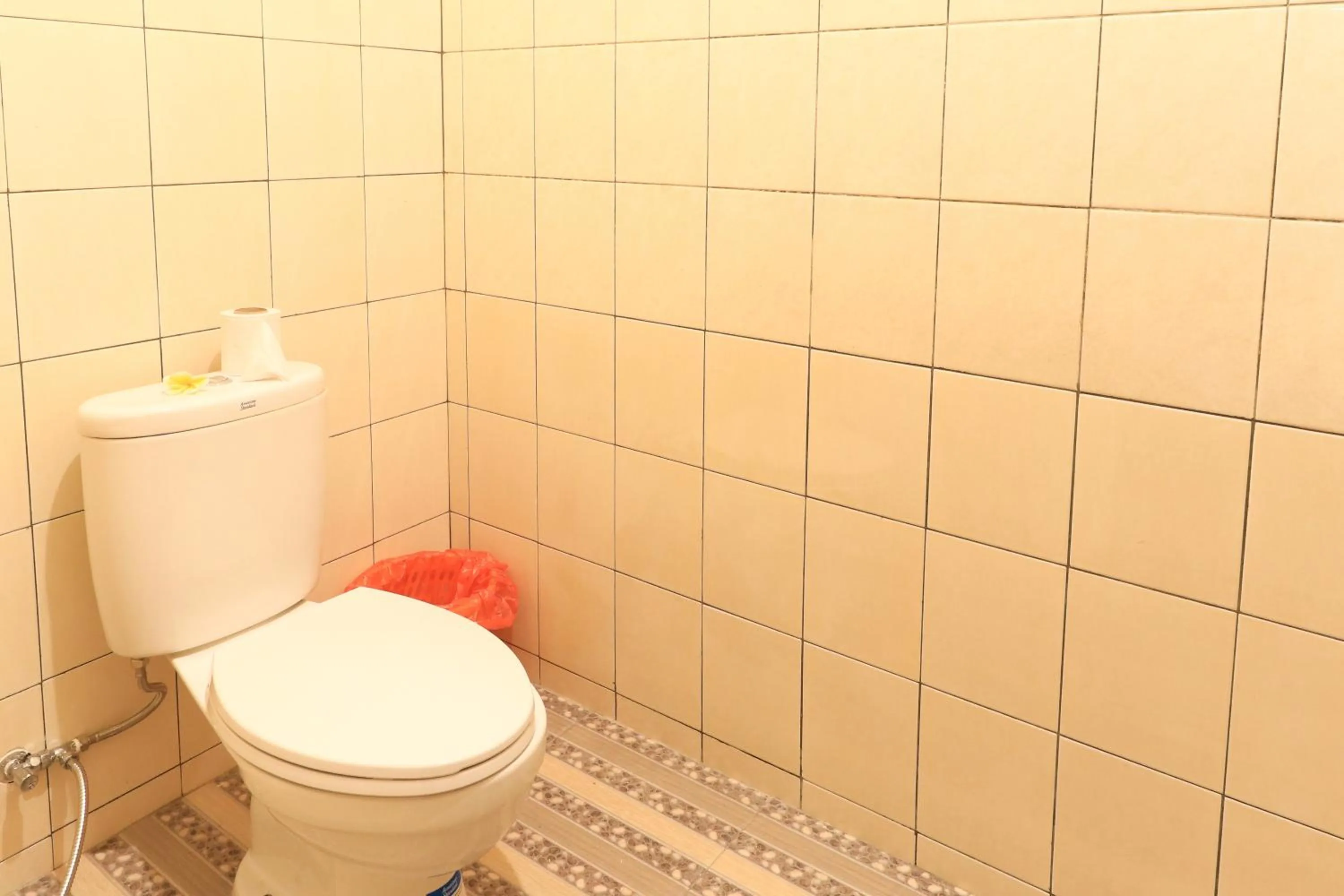 Toilet, Bathroom in Downtown Monkey Forest Hostel