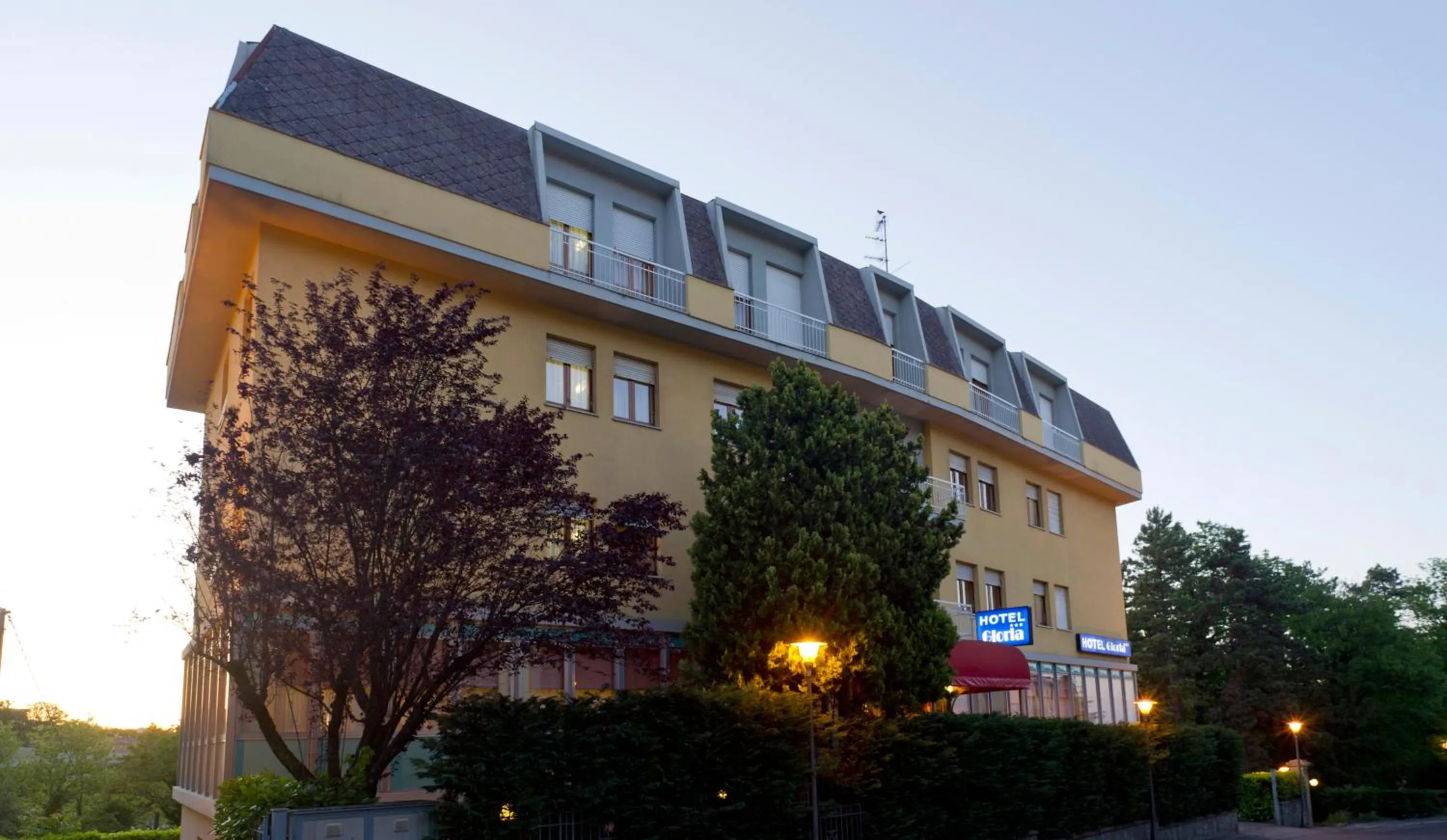 Facade/entrance in Hotel Gloria
