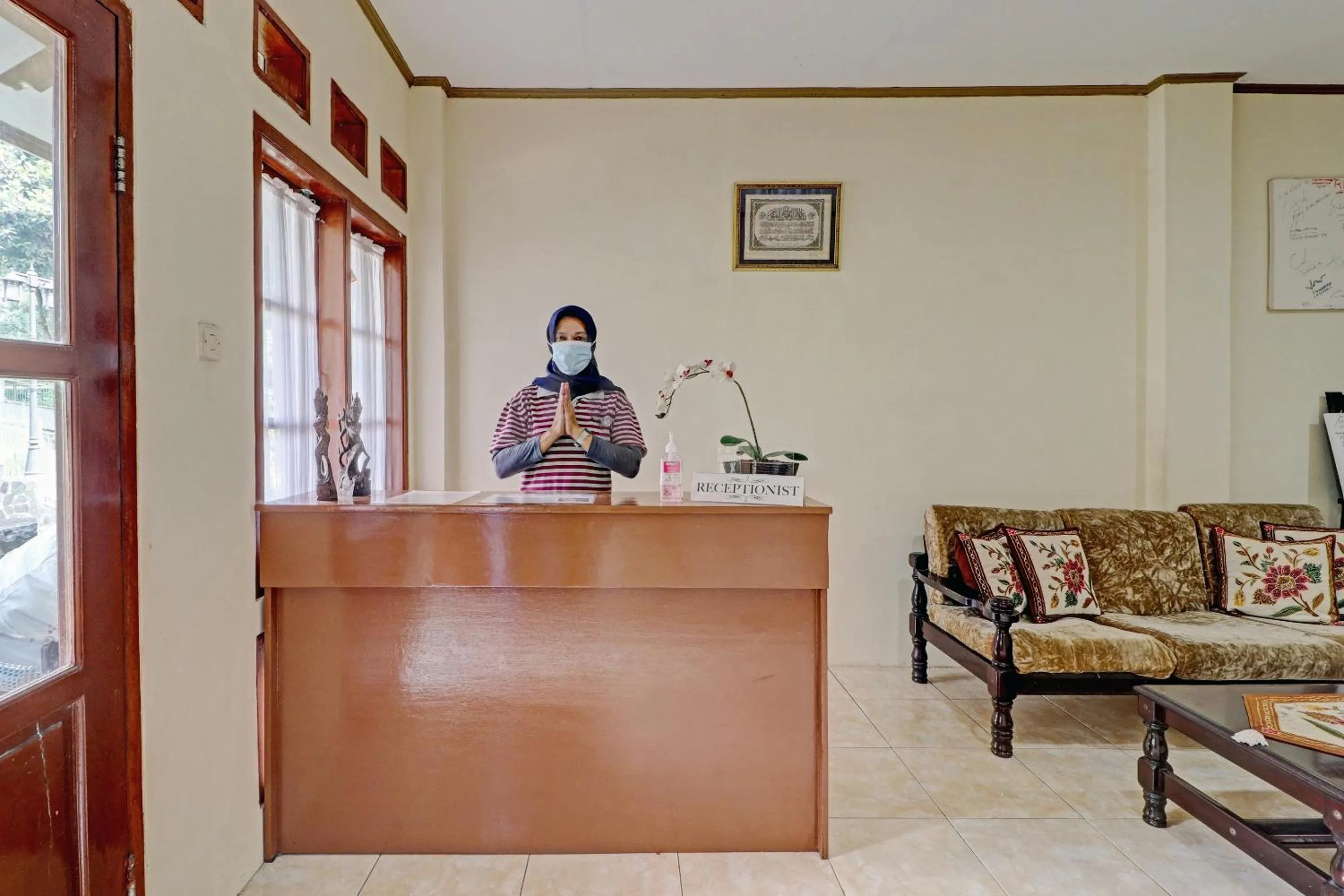 Lobby or reception in Collection O 90461 Graha Atmadja Syariah Guest House