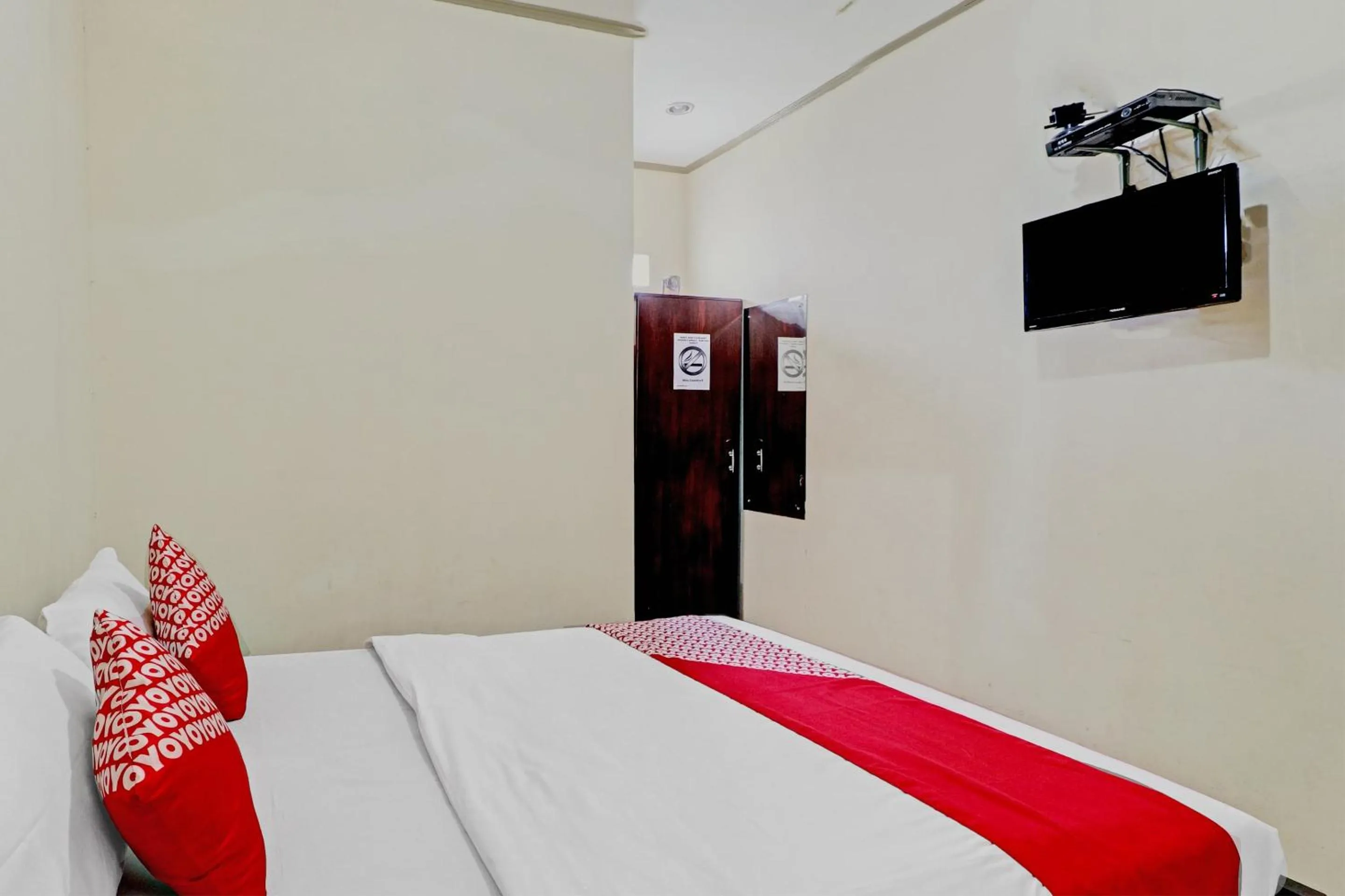 Bedroom in Collection O 90461 Graha Atmadja Syariah Guest House