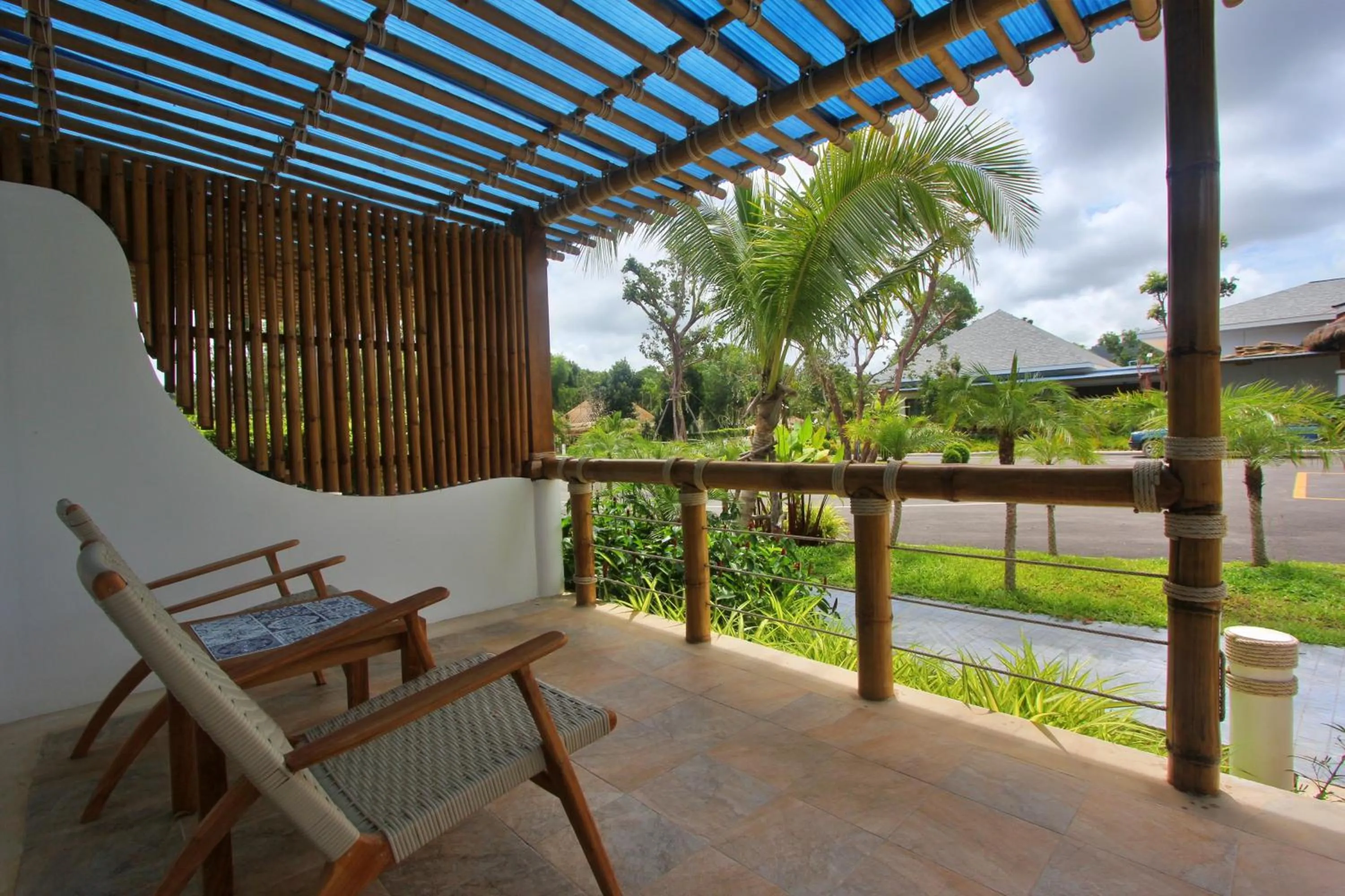 Street view in Lanta Casa Blanca