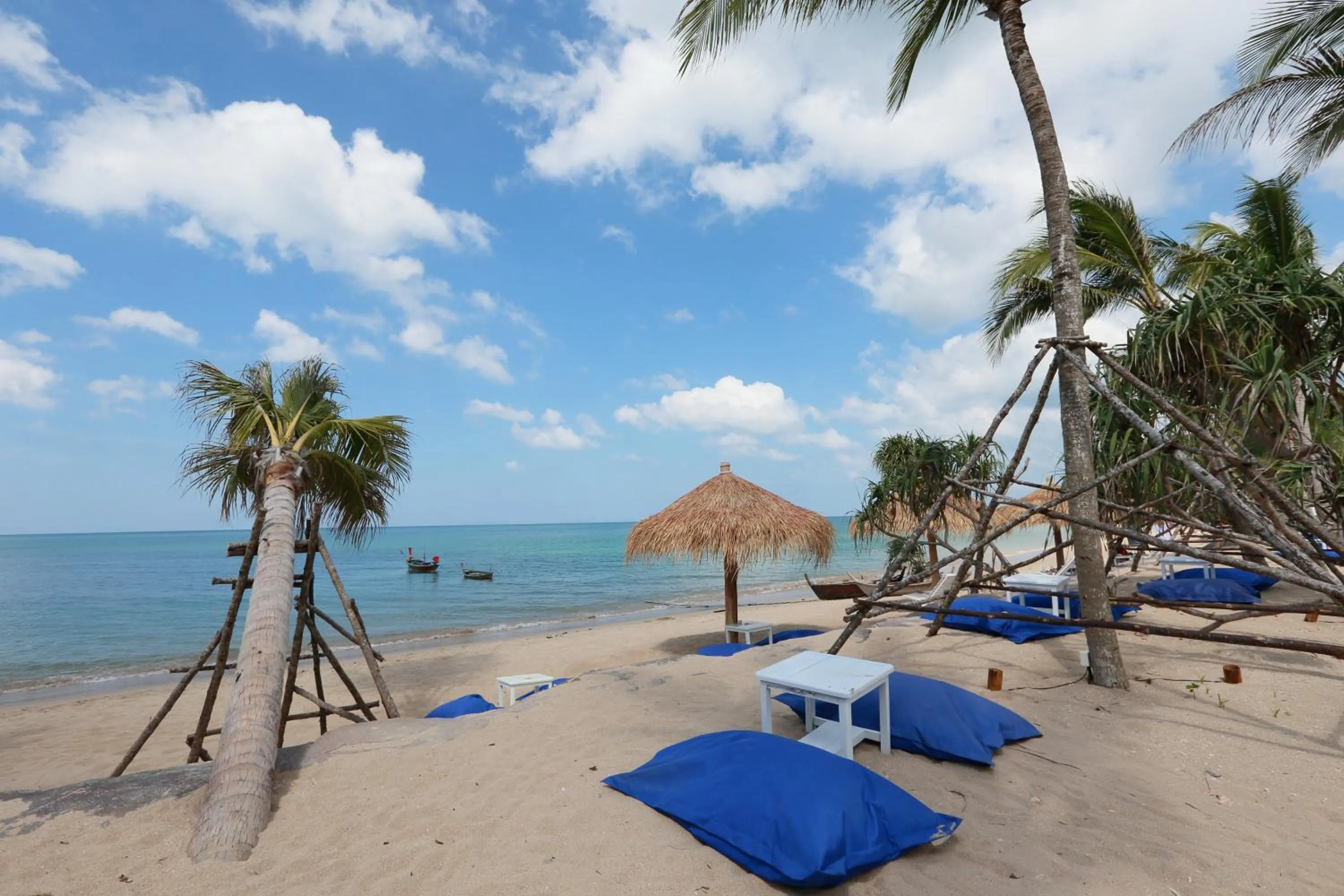 Beach in Lanta Casa Blanca