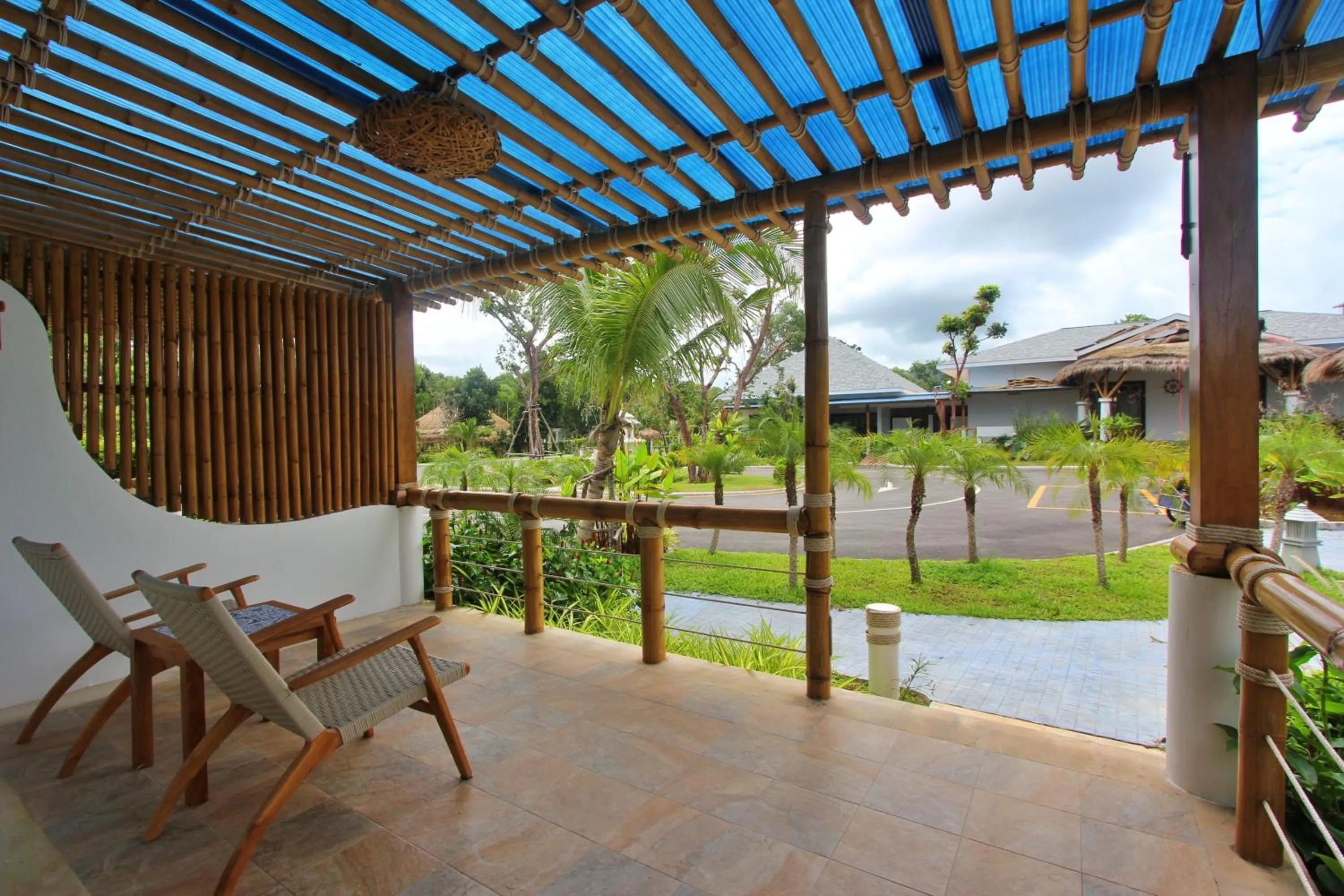 Street view in Lanta Casa Blanca