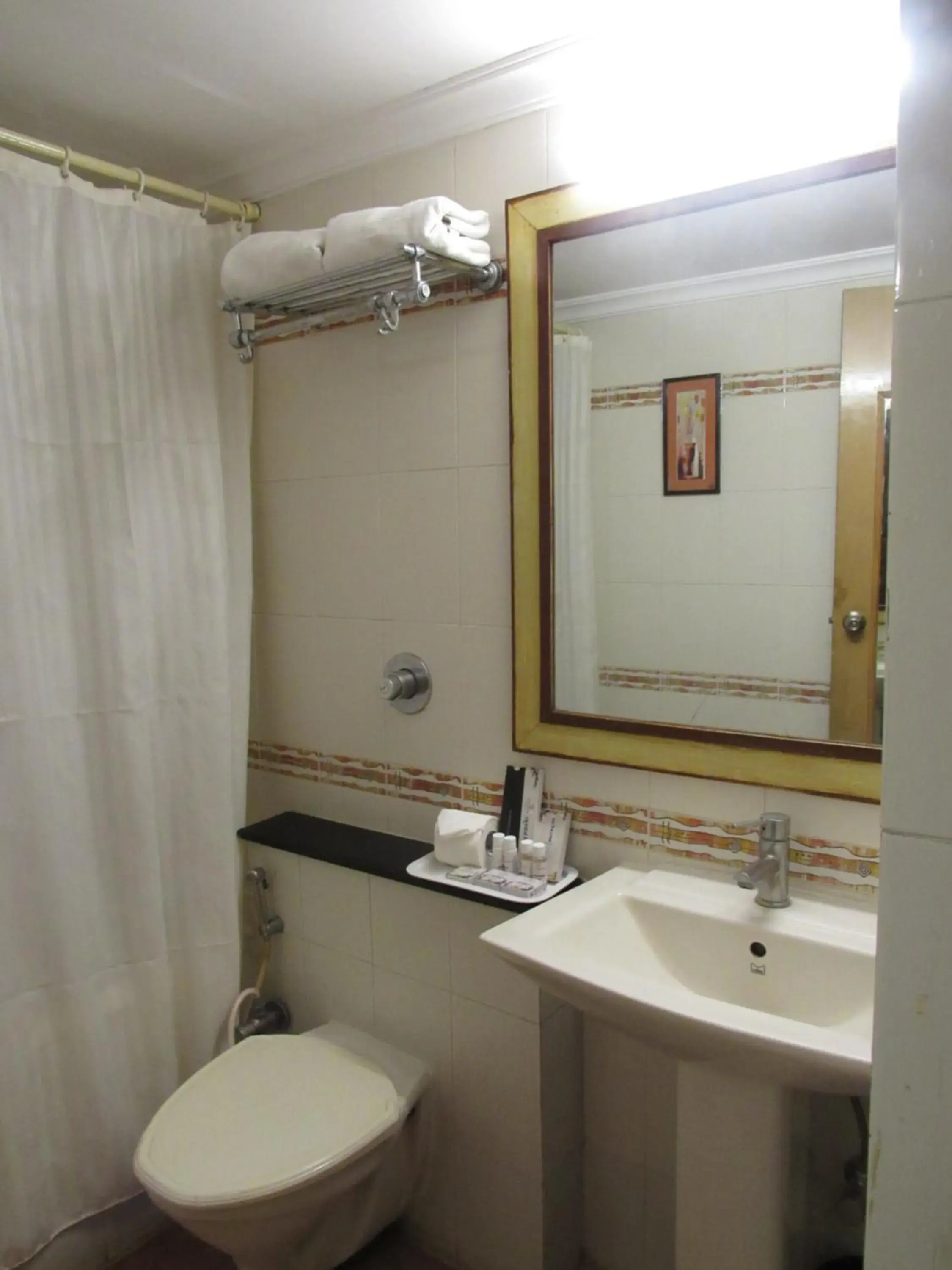 Bathroom in Ramanashree California Resort Bathroom in Ramanashree California Resort