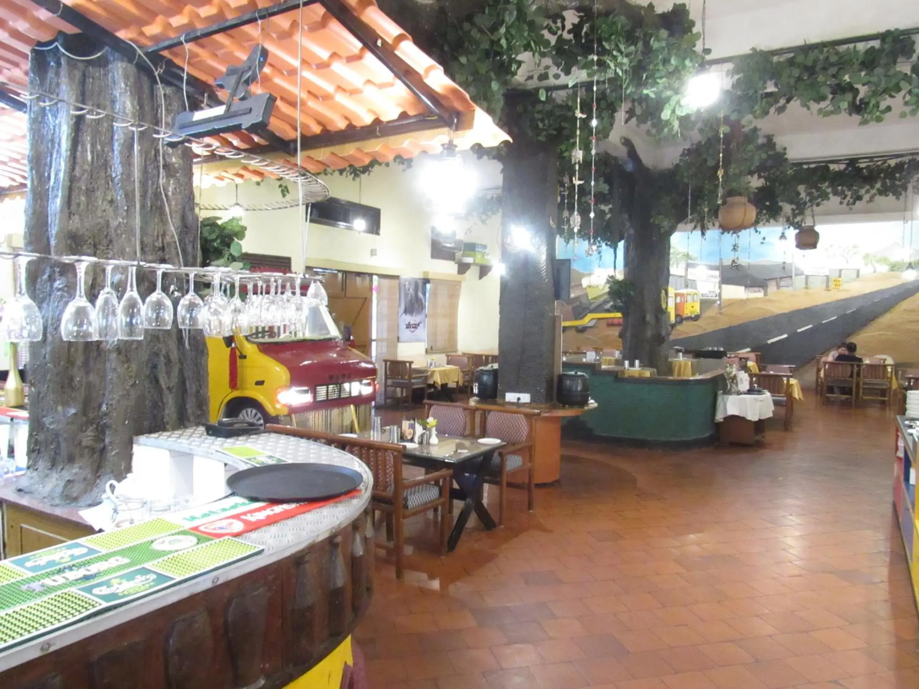 Restaurant/places to eat in Ramanashree California Resort Restaurant/places to eat in Ramanashree California Resort